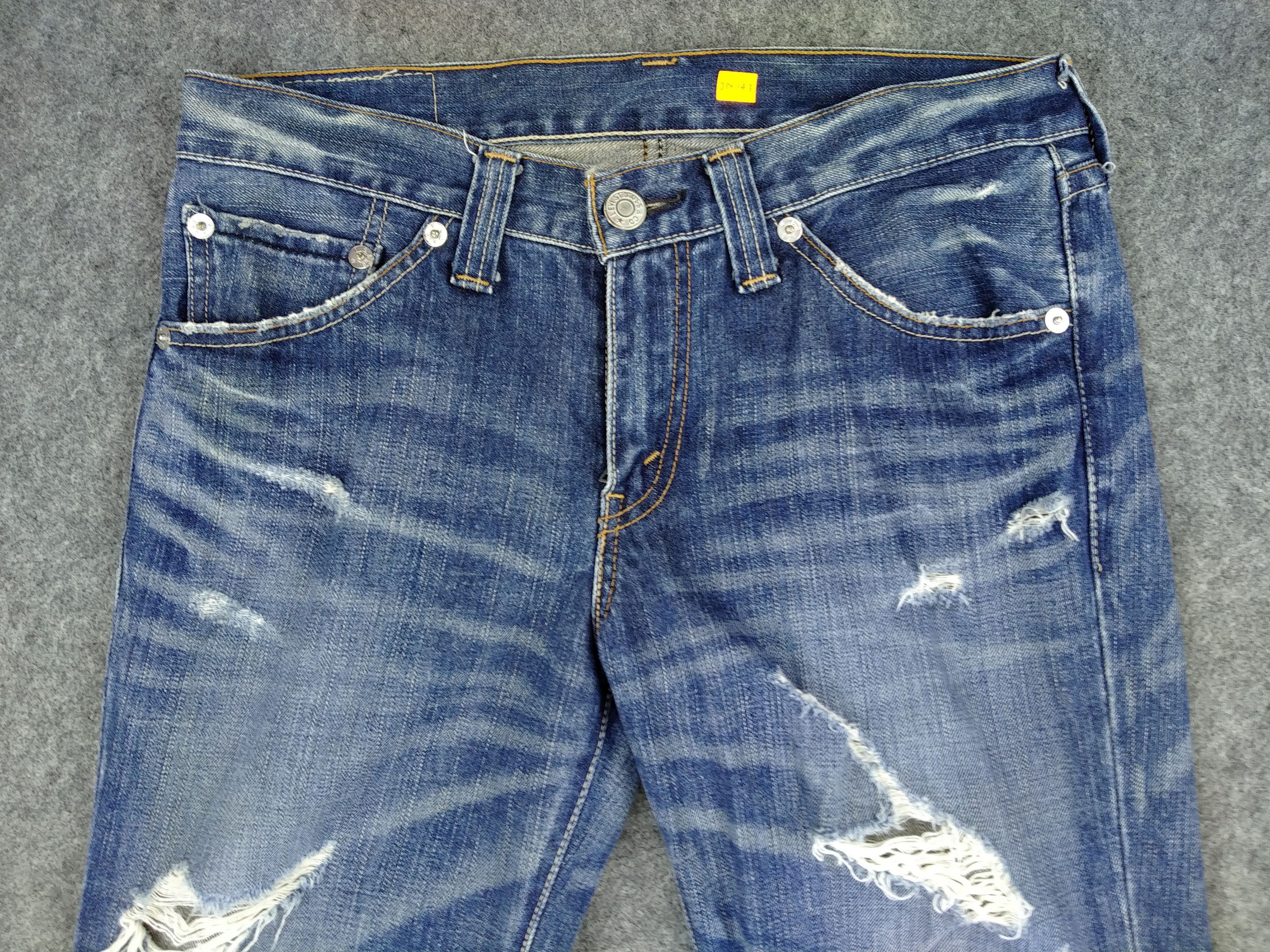 Levi's Distressed Levi's 708 Ripped Denim 34x33.5 -JN143 Size US 34 / EU 50 - 3 Thumbnail