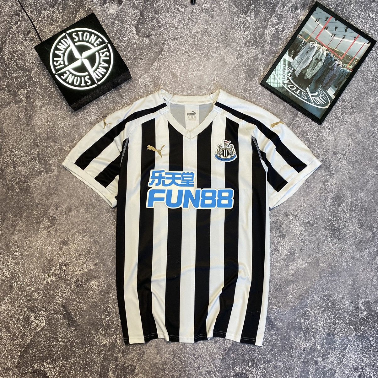 Puma Vintage Puma New Castle United Team Football Jersey Size US XXL / EU 58 / 5 - 1 Thumbnail