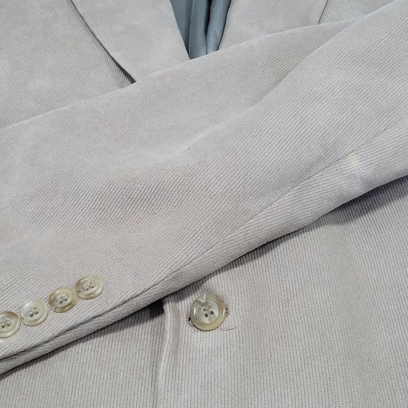 Vintage VINTAGE Andrew Fezza Tan Microfiber 2 Button Ventless Notch Blazer Sport Coat 46L Size 46R - 6 Thumbnail