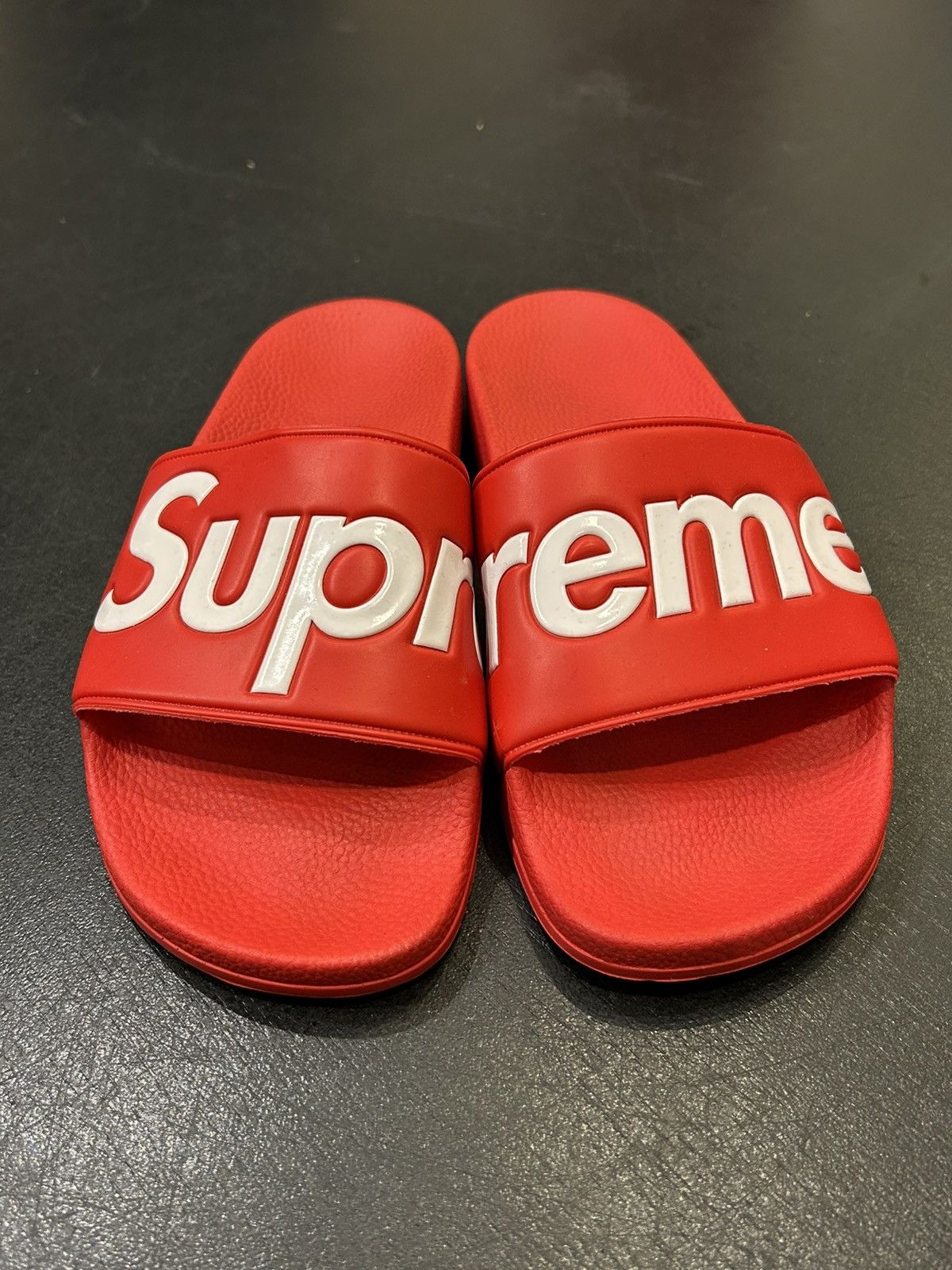Supreme Supreme Slides Red Size US 9 / EU 42 - 1 Thumbnail