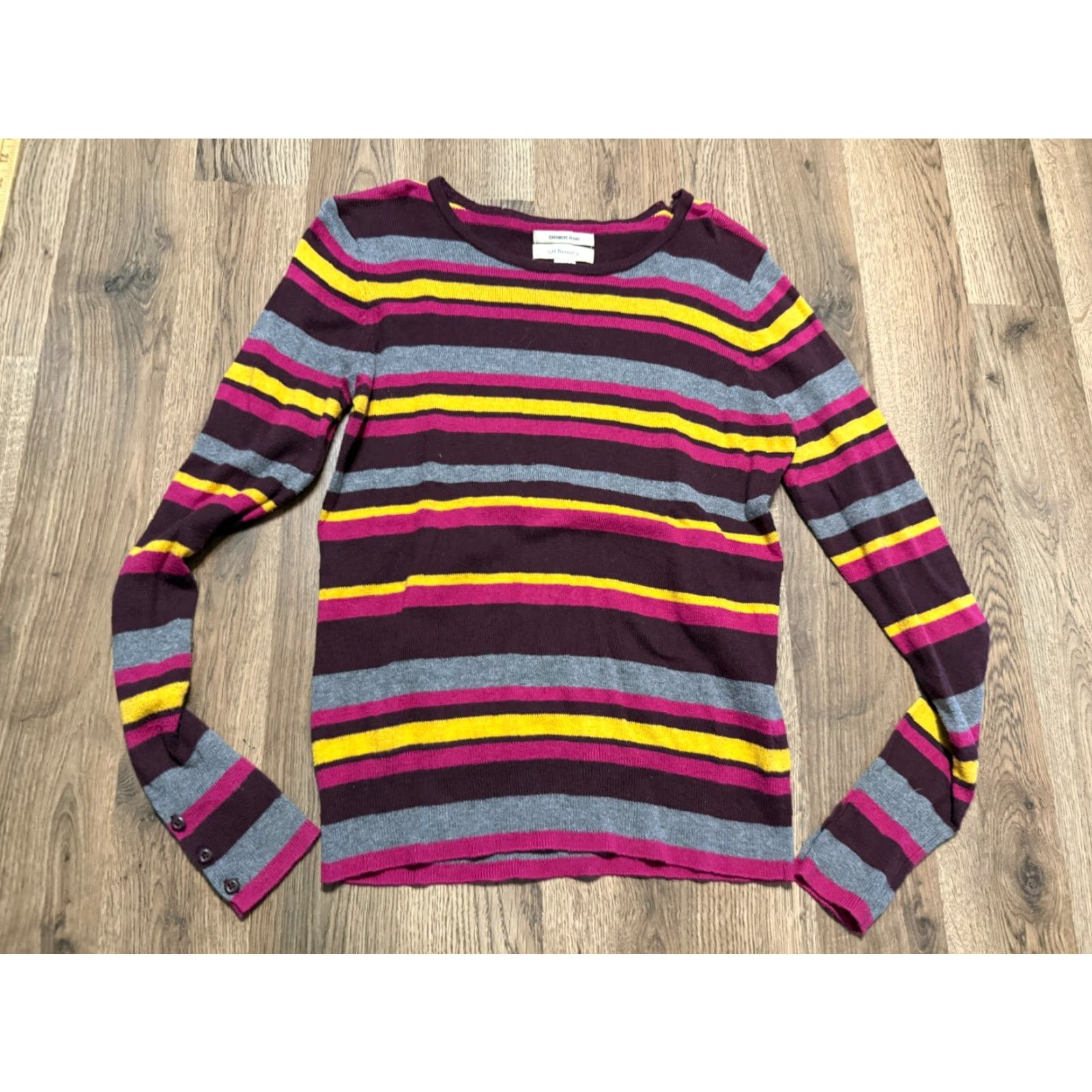 Vintage G.H. Bass & Co. Shirt Women S Pink Yellow Grey Red Striped Cashmere Blend - Casual, Long Sleeve, Regular Fit, T-Shirt Size S / US 4 / IT 40 - 2 Thumbnail