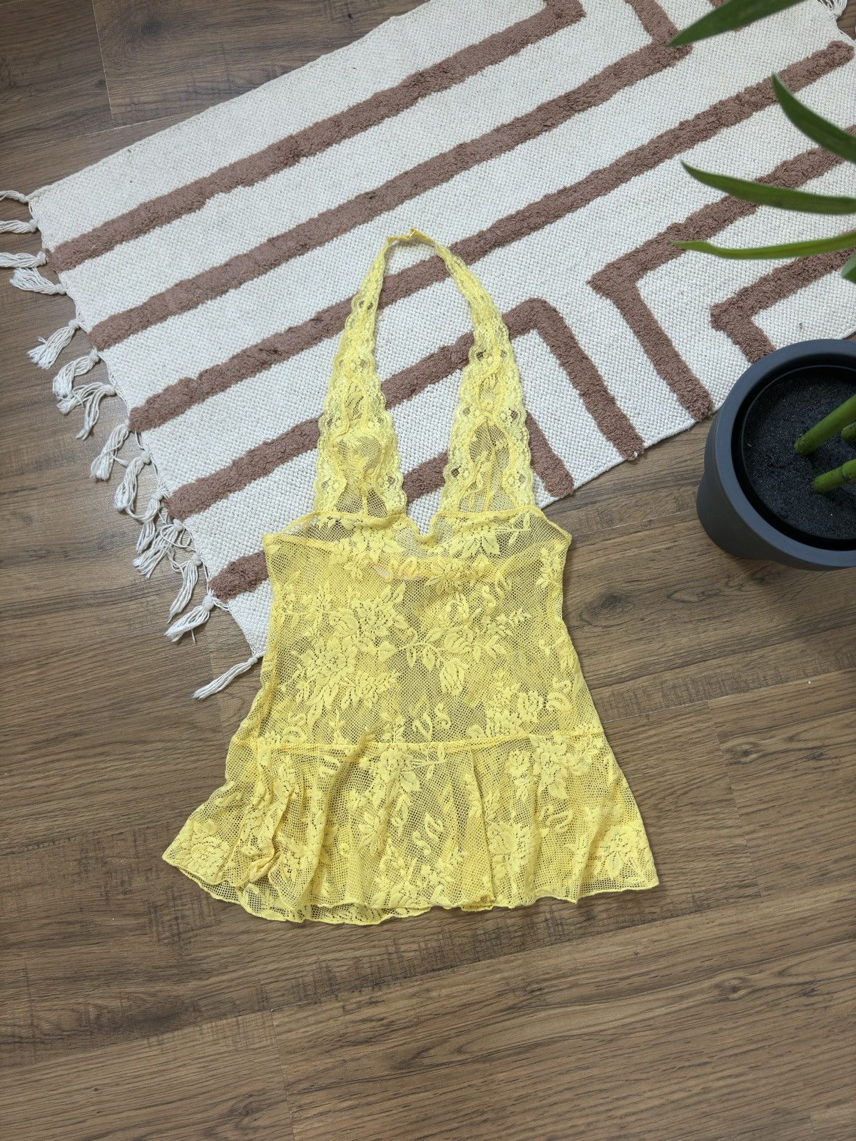 Vintage VICTORIA’S SECRET GUIPURE YELLOW TANK TOP Size M / US 6-8 / IT 42-44 - 1 Thumbnail