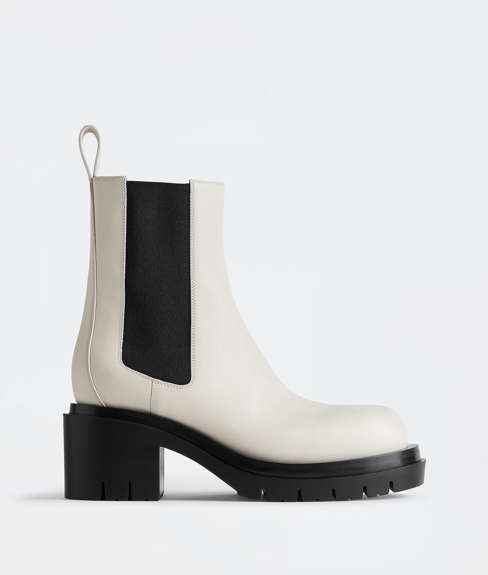 Bottega Veneta o1s1rm1025 Lug Ankle Boots in Sea Salt Size US 6.5 / IT 36.5 - 1 Thumbnail