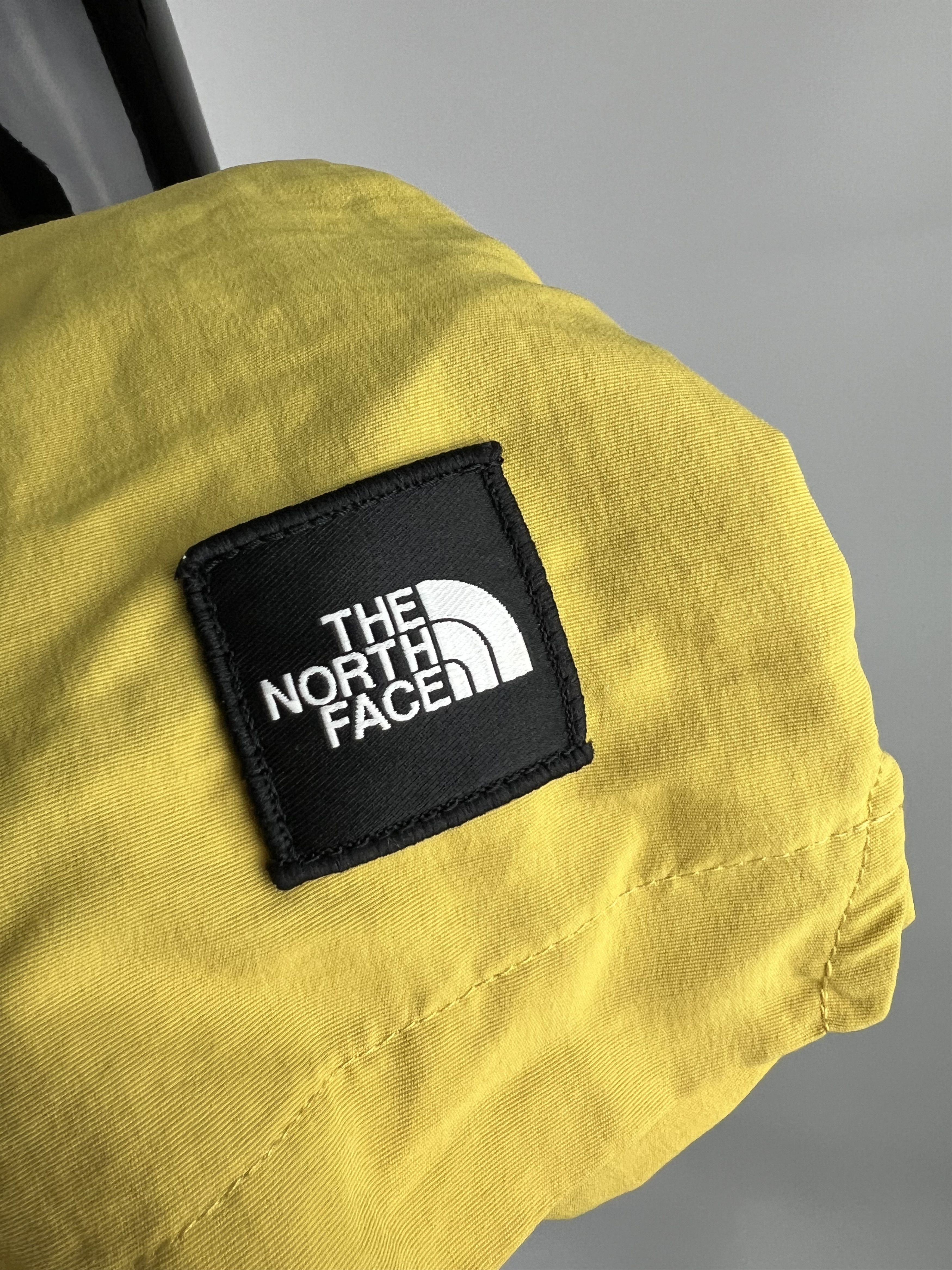 The North Face The North Face Shorts Big Logo Size M Size US 32 / EU 48 - 4 Thumbnail
