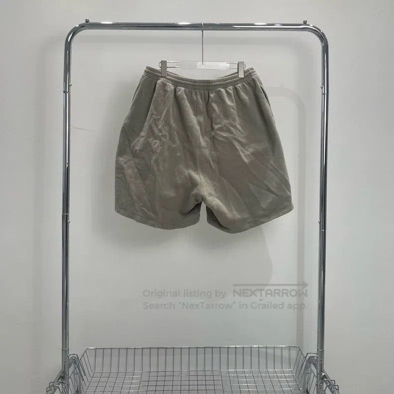 Balenciaga Balenciaga size S Gray embroidered logo shorts Size US 27 - 2 Thumbnail
