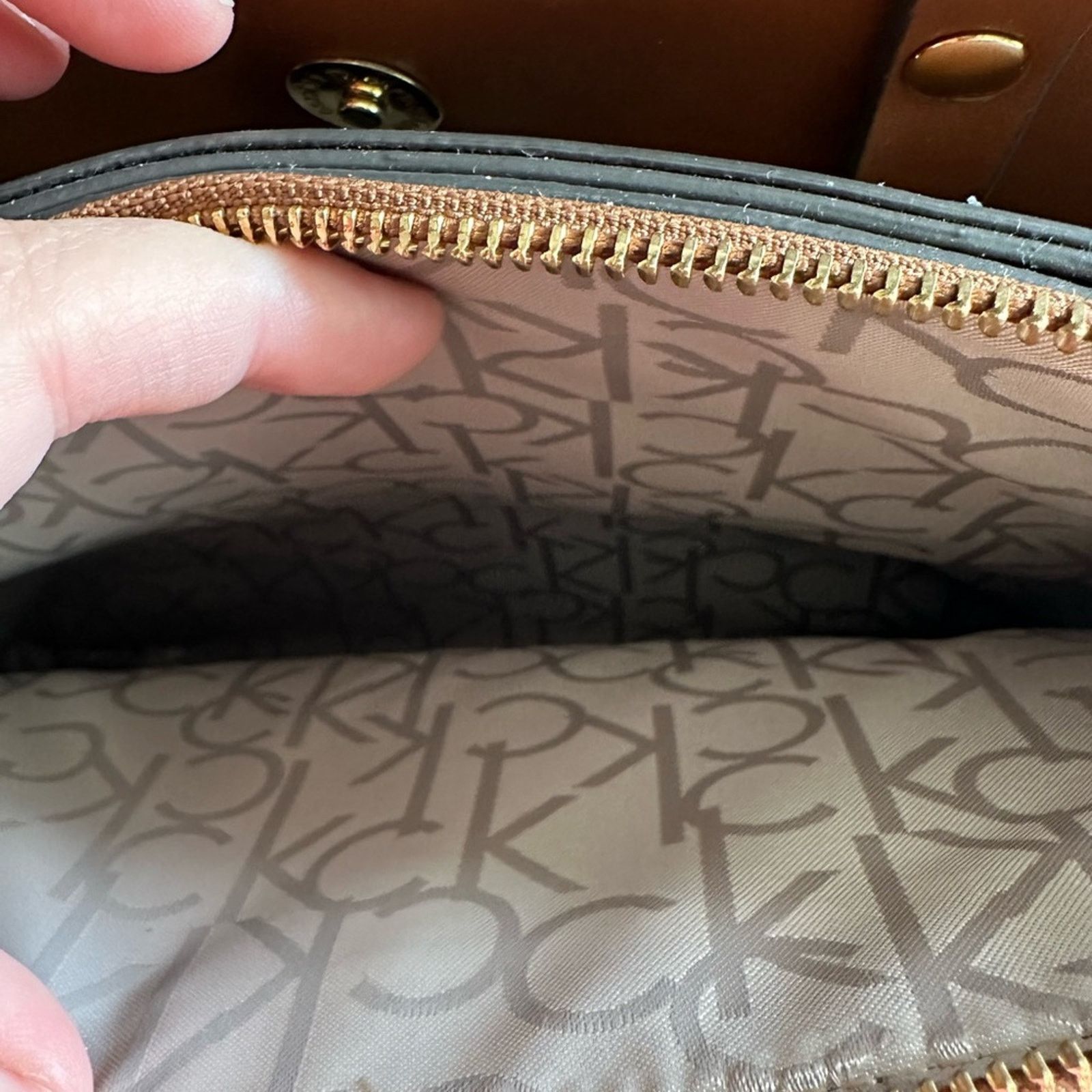Calvin Klein New Original Calvin Klein Handbag Signature Square Satchel Size ONE SIZE - 4 Thumbnail