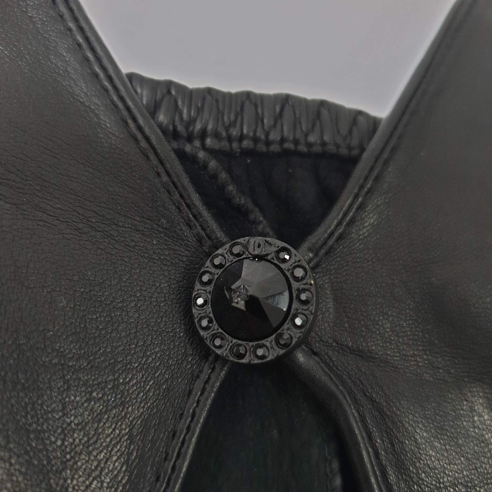 Chanel Chanel Black Leather Mittens - Size 8 Size ONE SIZE - 6 Thumbnail