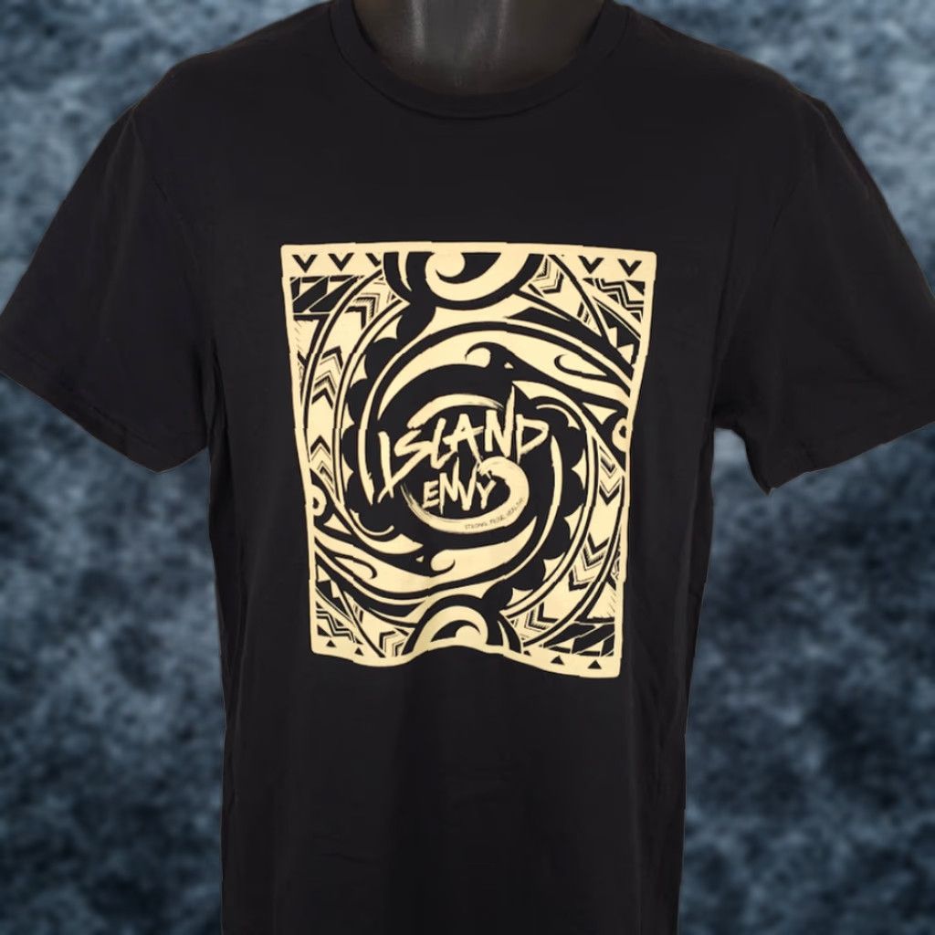 Gildan Hawaii T Shirt Mens M Black Tribal Island Envy Travel Destination Tee Size US M / EU 48-50 / 2 - 1 Thumbnail