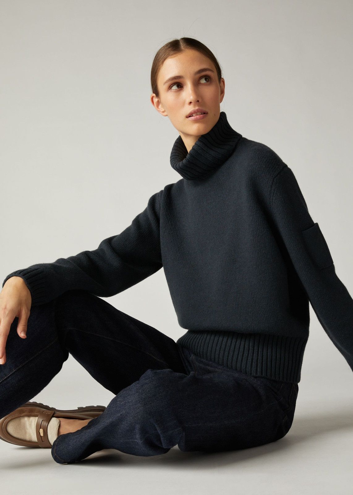 Loro Piana o1srvl11e0125 Plain Knit Cashmere Sweater in Navy Blue Size M / US 6-8 / IT 42-44 - 2 Thumbnail