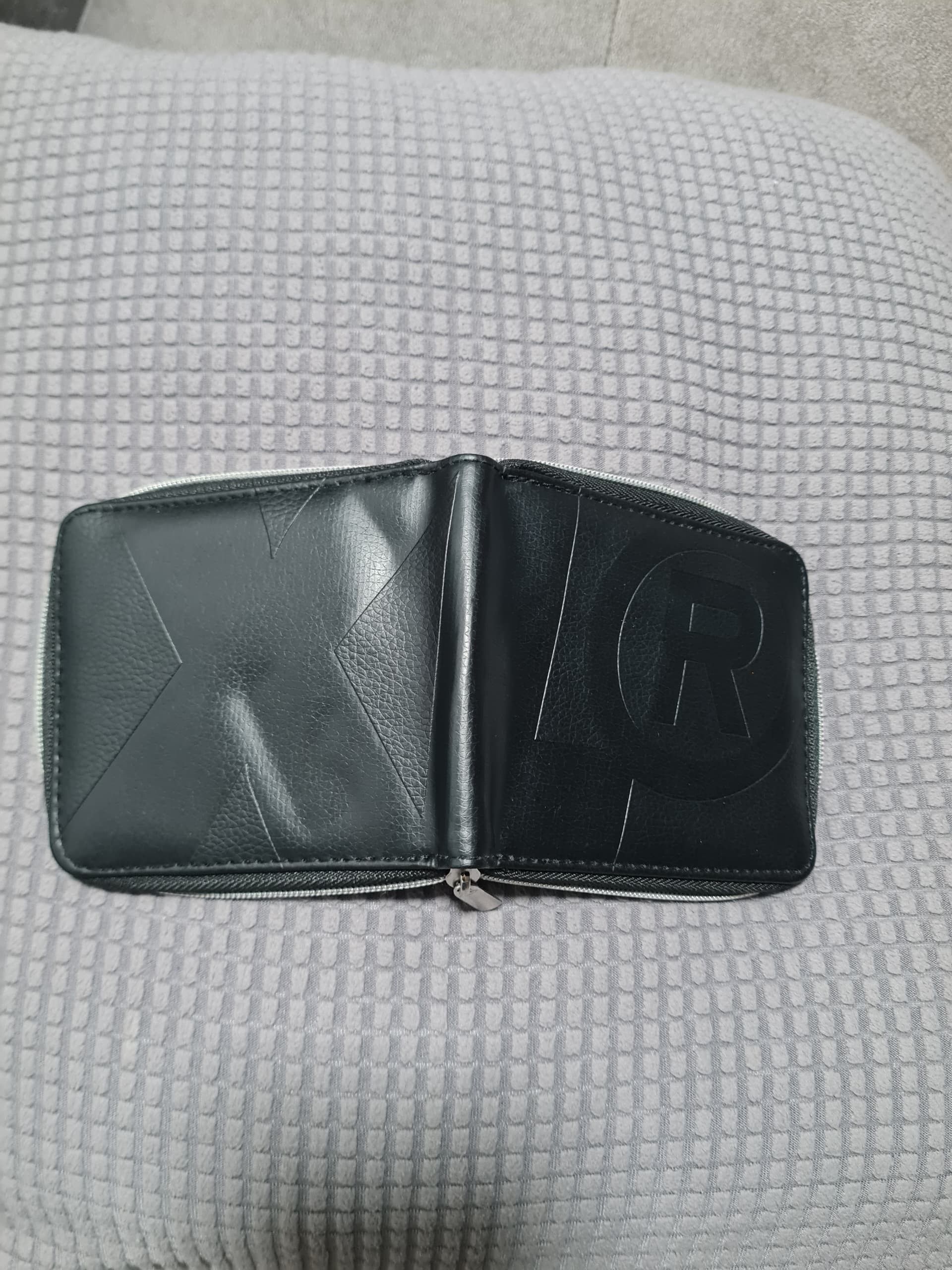 Xlarge XLARGE ZIPPED FOLDING WALLET Size ONE SIZE - 2 Thumbnail