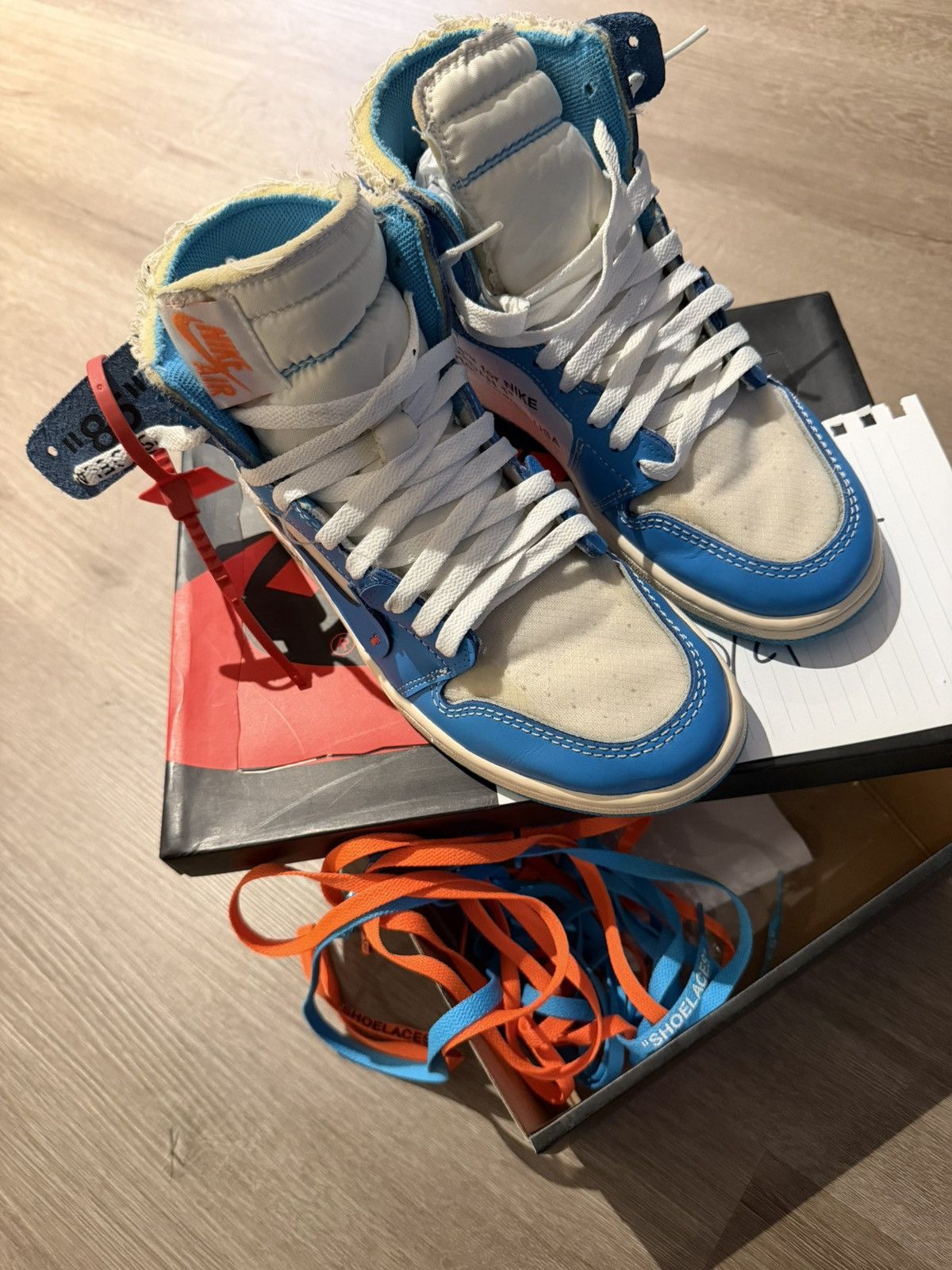 Off-White OFF WHITE UNC JORDAN 1 Size US 7 / EU 40 - 6 Thumbnail
