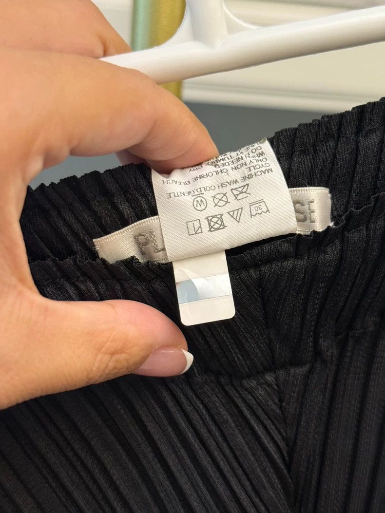 Issey Miyake Issey Miyake size:3 Black pleated irregular-shaped pants Size 31" - 3 Thumbnail