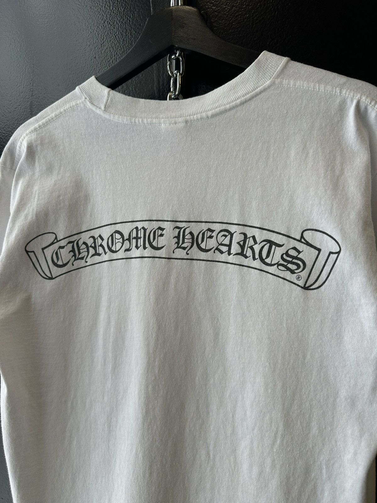 Chrome Hearts Vintage Chrome Hearts Scroll Horseshoe Pocket Tee Size US M / EU 48-50 / 2 - 3 Thumbnail