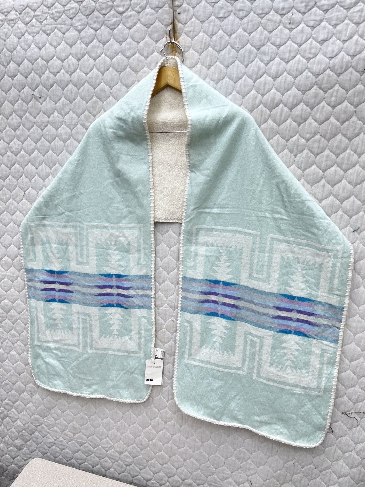 GU × Kim Jones 🔥🔥🔥STEALS KIM JONES NATIVE SCARF/MUFLER Size ONE SIZE - 4 Thumbnail