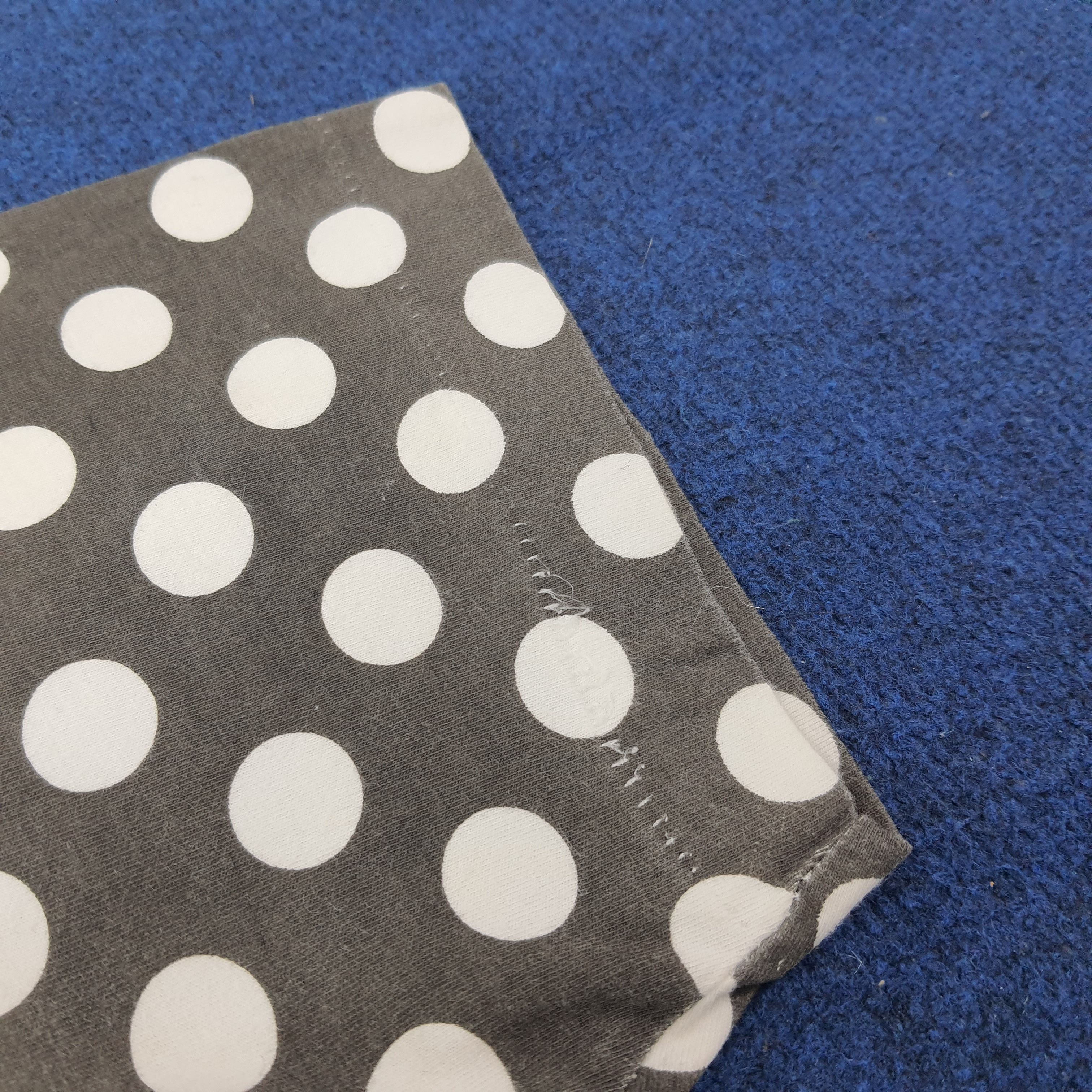 Comme des Garcons PLAY Vintage Comme Des Garcons PLAY Polka Dot Tshirt C249N119 Size US M / EU 48-50 / 2 - 6 Thumbnail