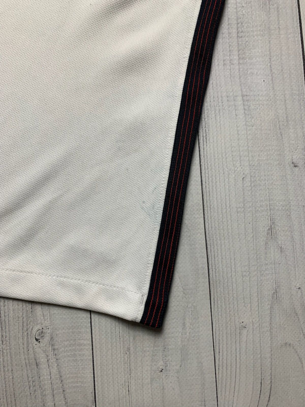Nike × Vintage Vintage Nike France soccer jersey size M Size US M / EU 48-50 / 2 - 8 Thumbnail