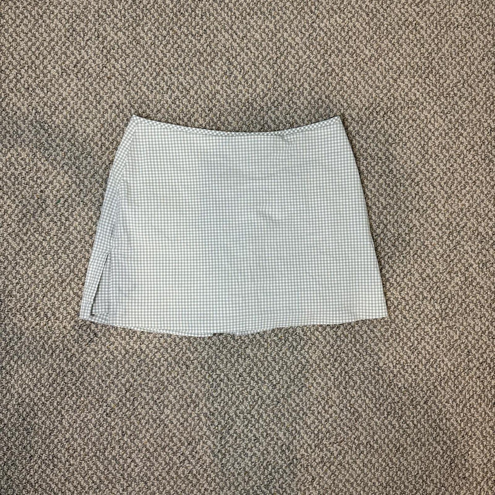 Other y2k gingham plaid white and sage green/gray mini skirt Size 28" / US 6 / IT 42 - 1 Thumbnail