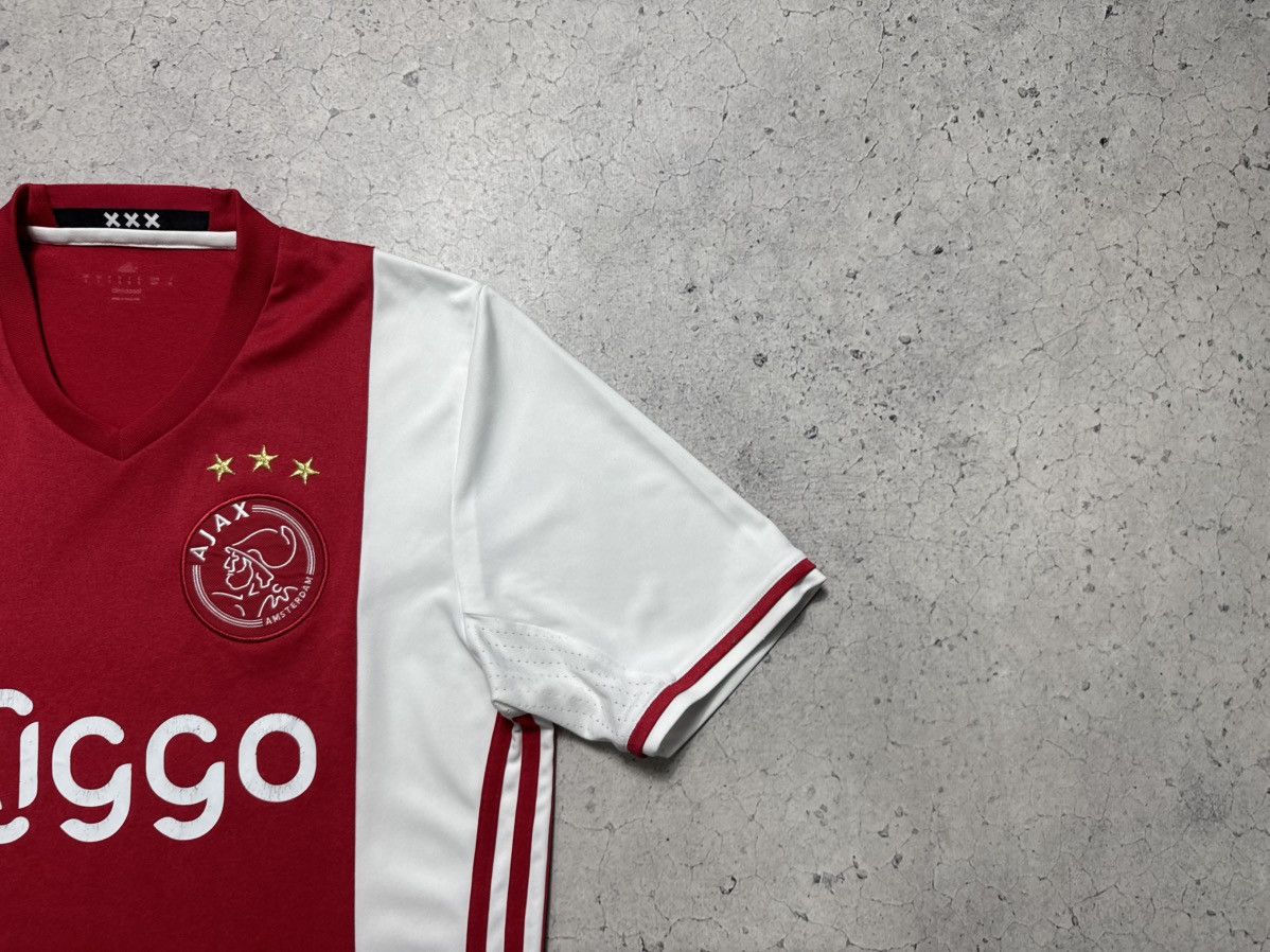 Adidas Adidas FC Ajax Amsterdam 2016/2017 Soccer Jersey Vintage Size US S / EU 44-46 / 1 - 4 Thumbnail
