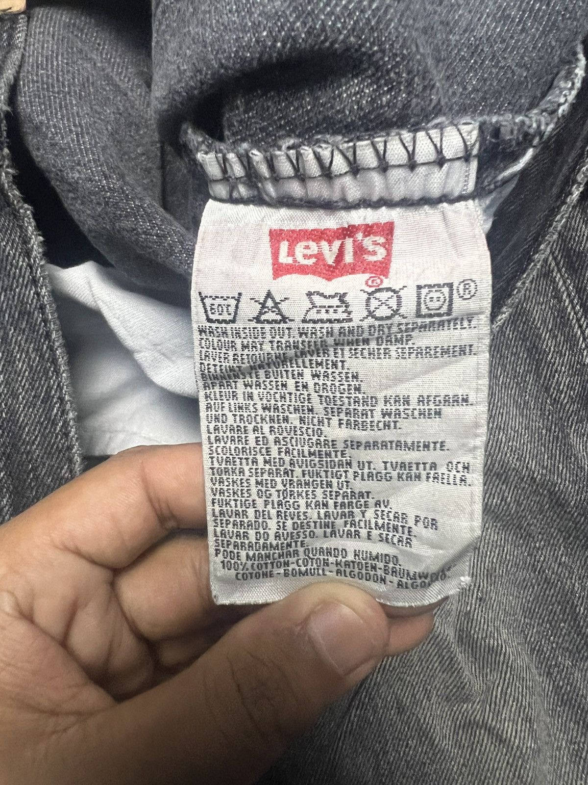 Levi's Vintage 90s Levi's 501 Distressed Denim Jeans (45) Size US 33 - 10 Thumbnail