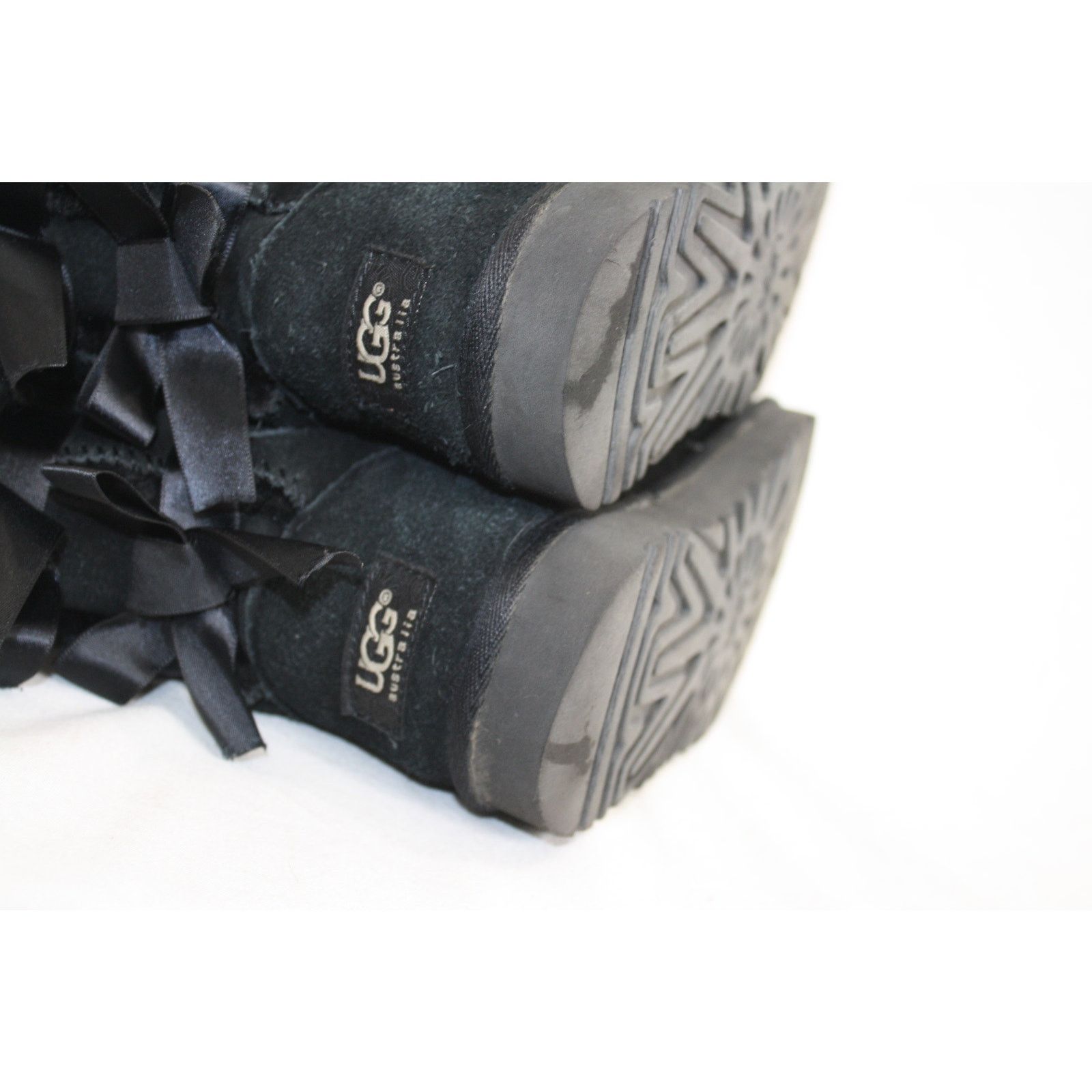 Ugg UGG Australia Bailey Bow Boots Women 5 Black Suede Shearling Size US 5 / IT 35 - 9 Thumbnail