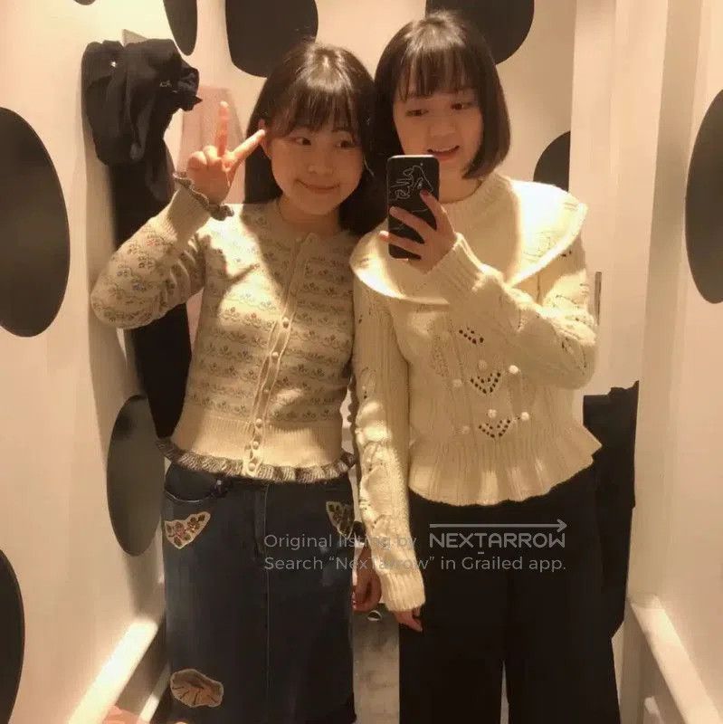 Valentino Valentino Women's Cream Wool Blend Sweater . Size M / US 6-8 / IT 42-44 - 6 Thumbnail