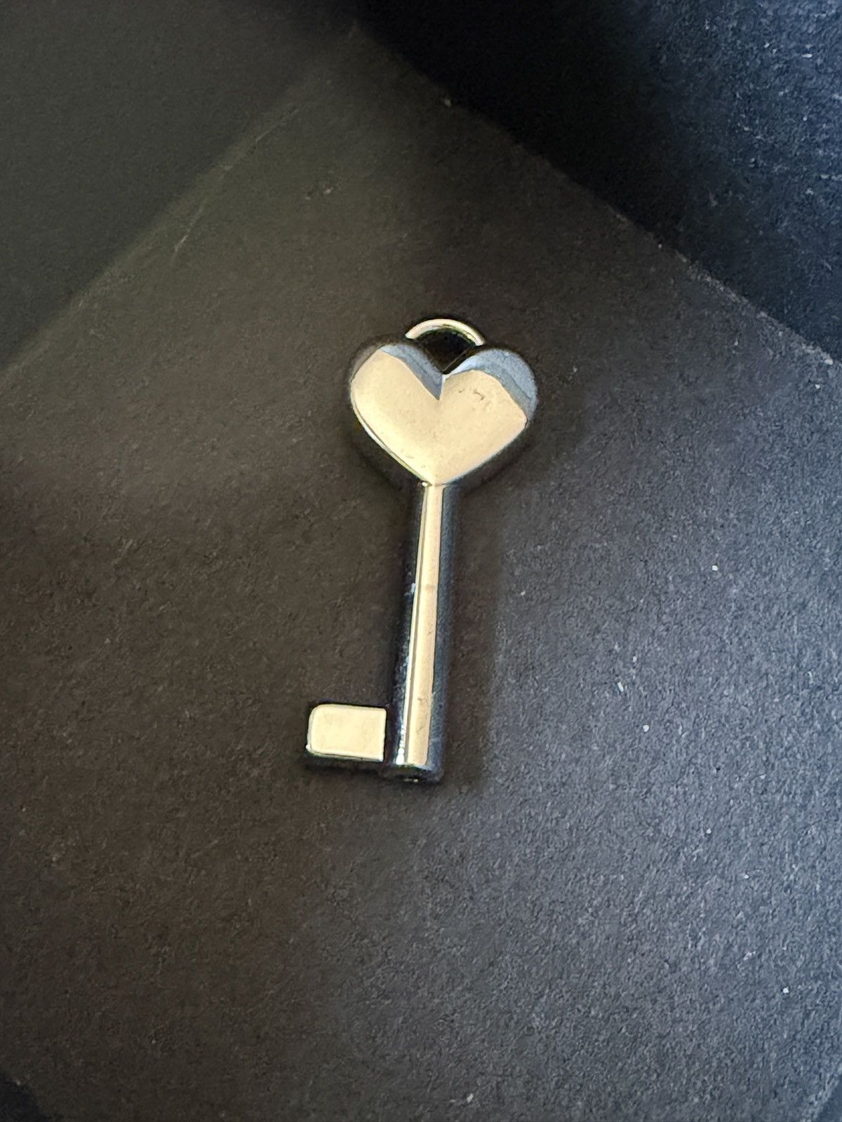 Saint Laurent Paris Saint Laurent Paris Heart 3D Padlock - Gift Bag Included Size ONE SIZE - 8 Thumbnail