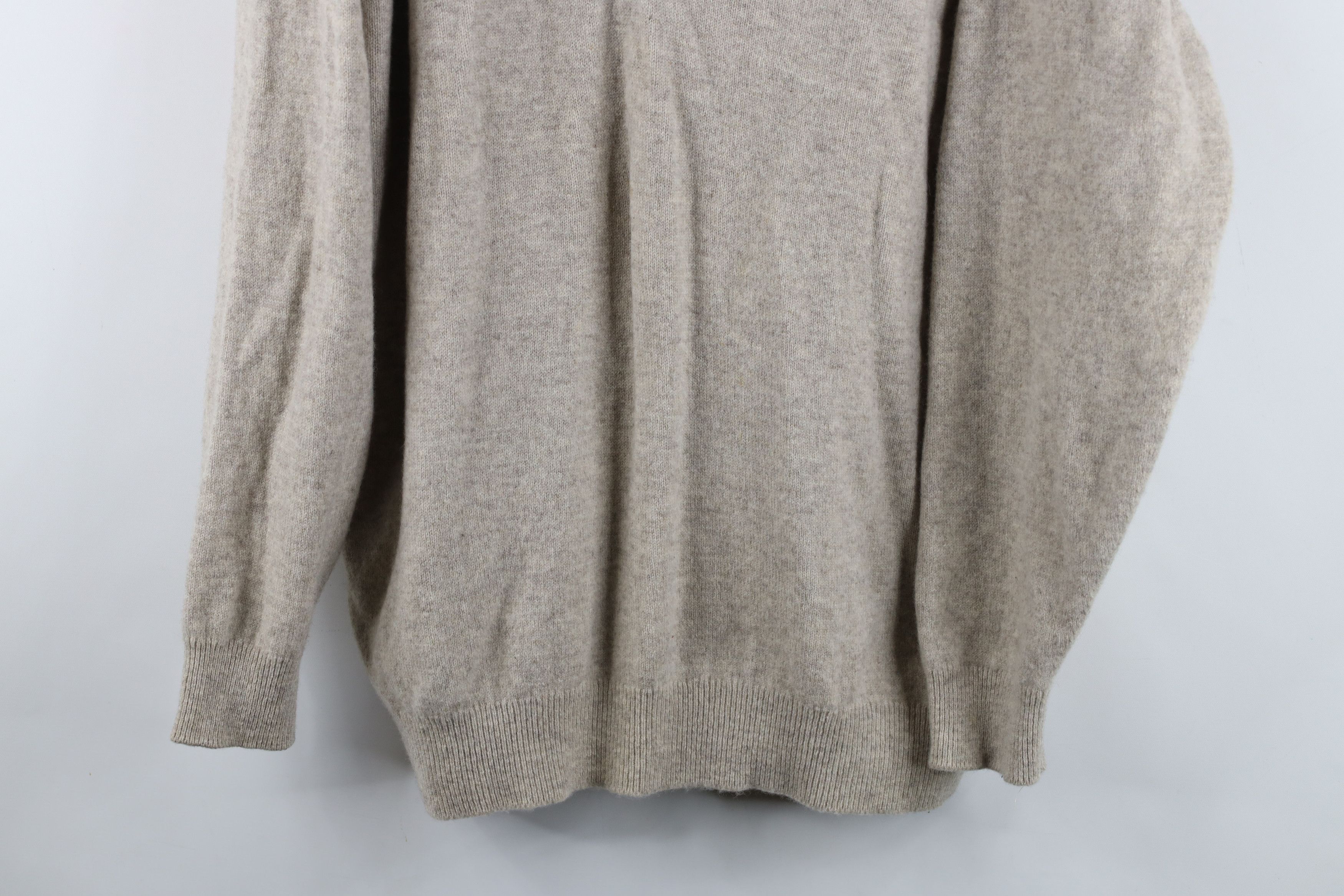 L.L. Bean Vintage 70s LL Bean Knit V-Neck Sweater Heather Gray Size US XL / EU 56 / 4 - 3 Thumbnail