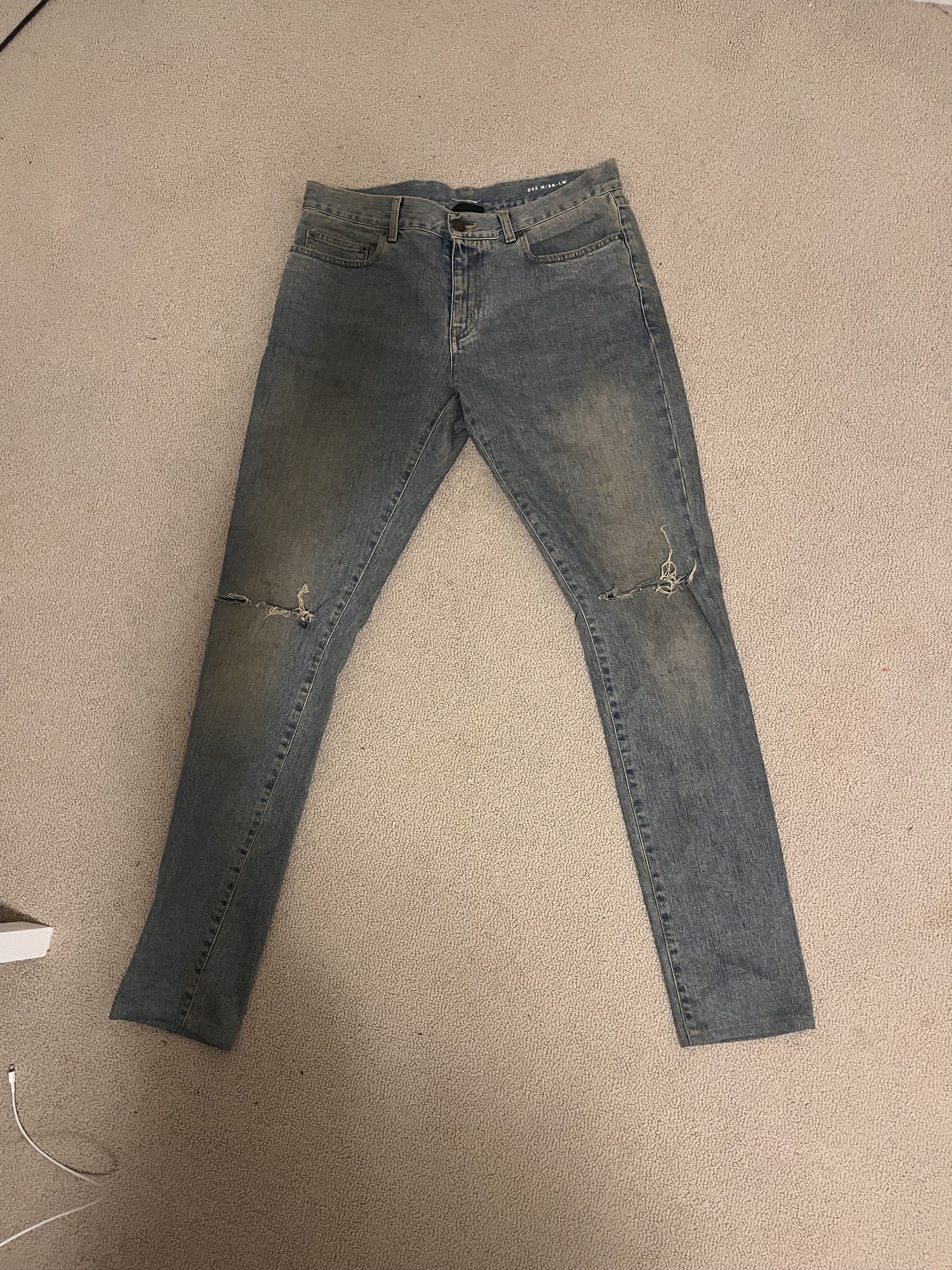 Saint Laurent D02 lw ダメージデニム Saint Laurent Paris Distressed D 02 Denim | Grailed