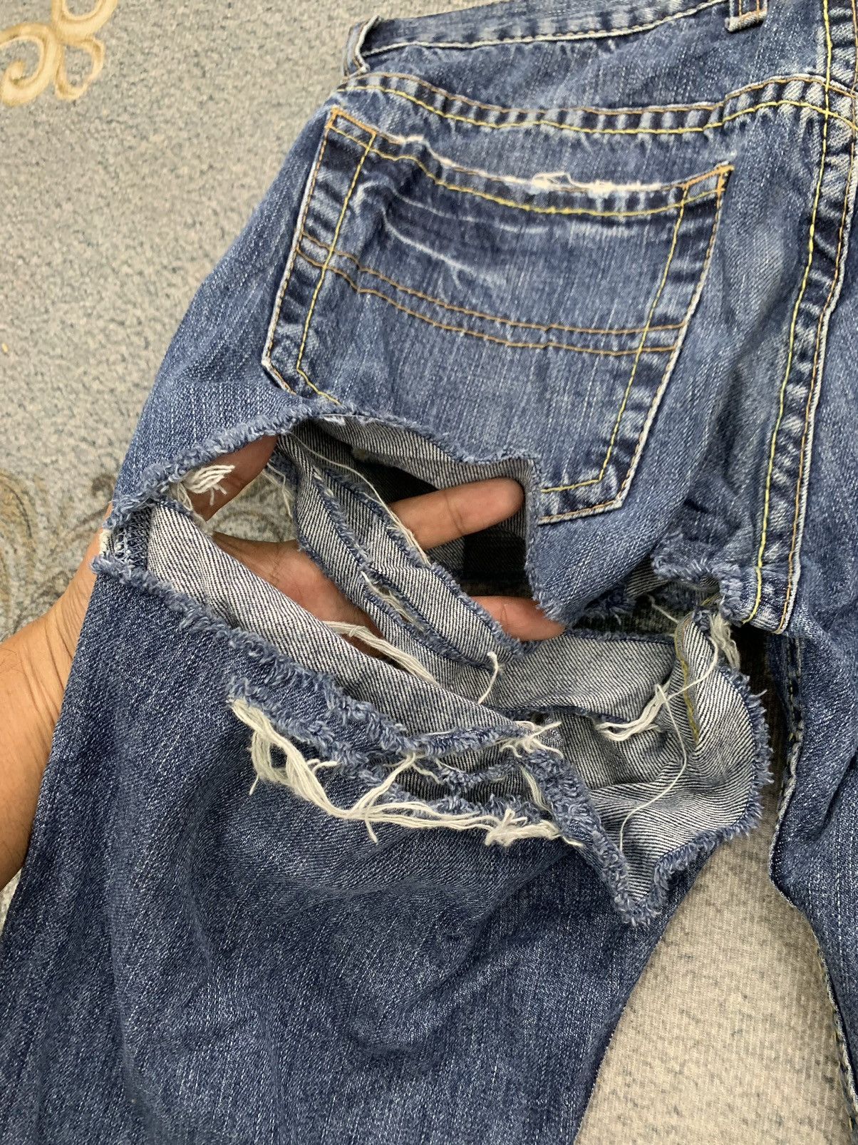 Tommy Hilfiger Distress Tommy Hilfiger Denim Pant Size US 33 - 12 Thumbnail