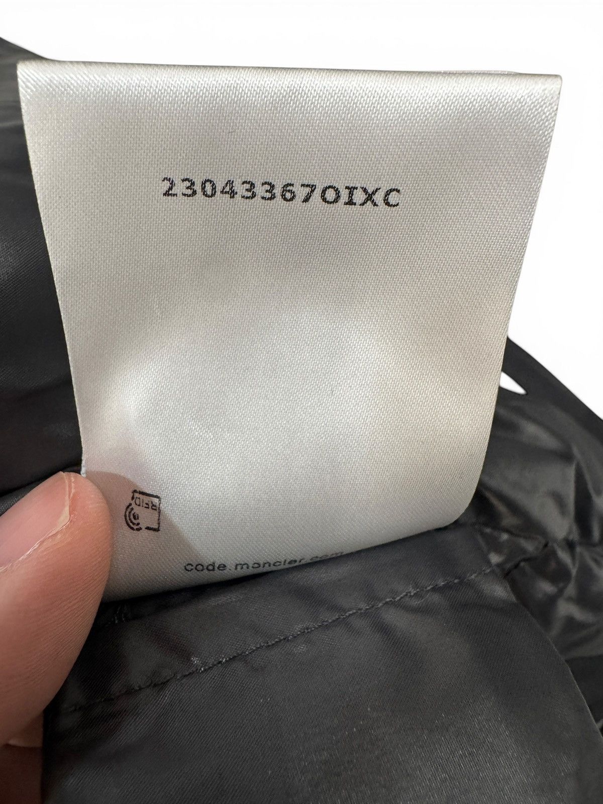 Moncler Moncler Black Maya Jacket Size US S / EU 44-46 / 1 - 8 Thumbnail