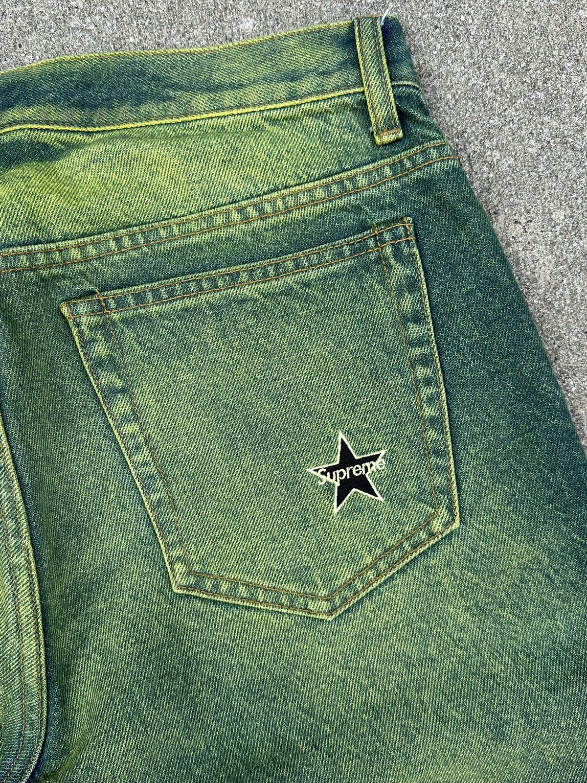 Supreme Supreme Regular Jean 'Overspray Green' Size US 30 / EU 46 - 8 Thumbnail