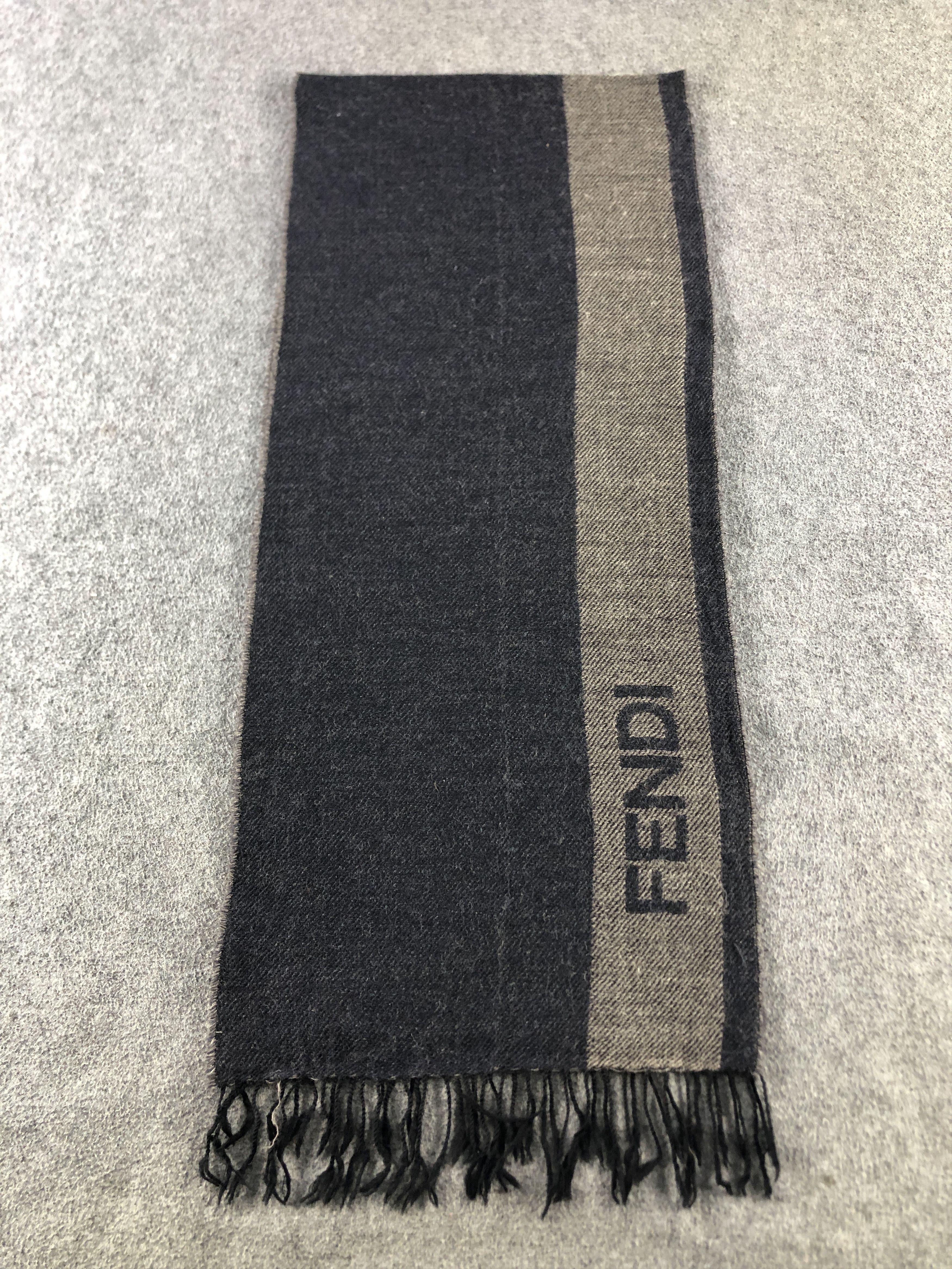 Fendi Fendi Scarf / Muffler / Neckwear P886 Size ONE SIZE - 3 Thumbnail
