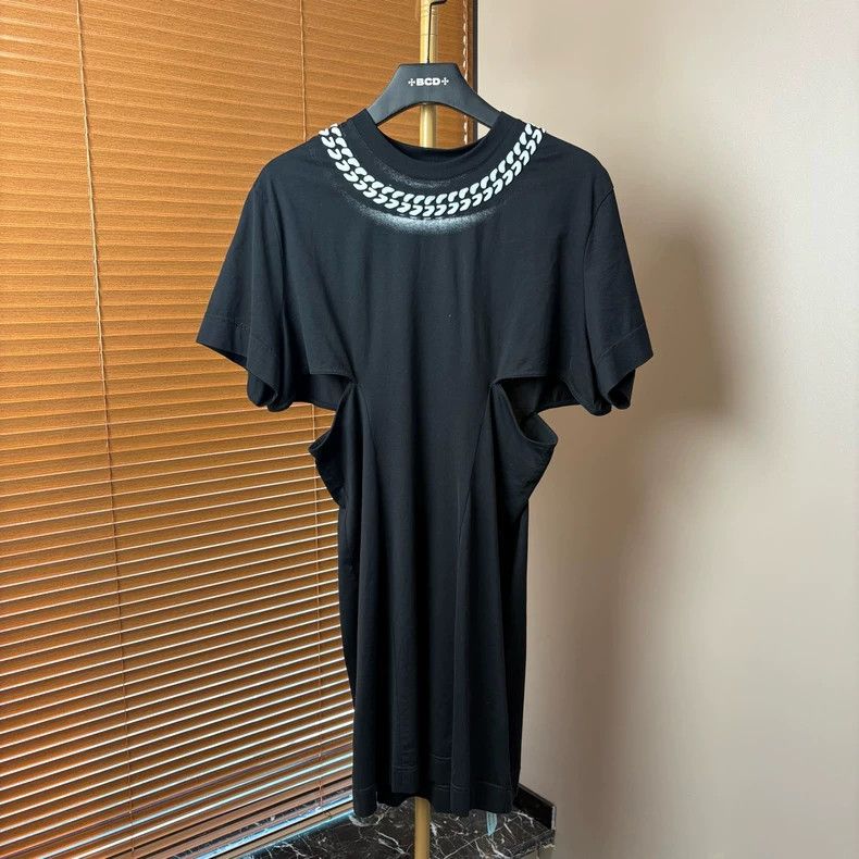 Givenchy Givenchy SizeM Chain Decorated Printed Short Sleeve Dress Size M / US 6-8 / IT 42-44 - 1 Thumbnail