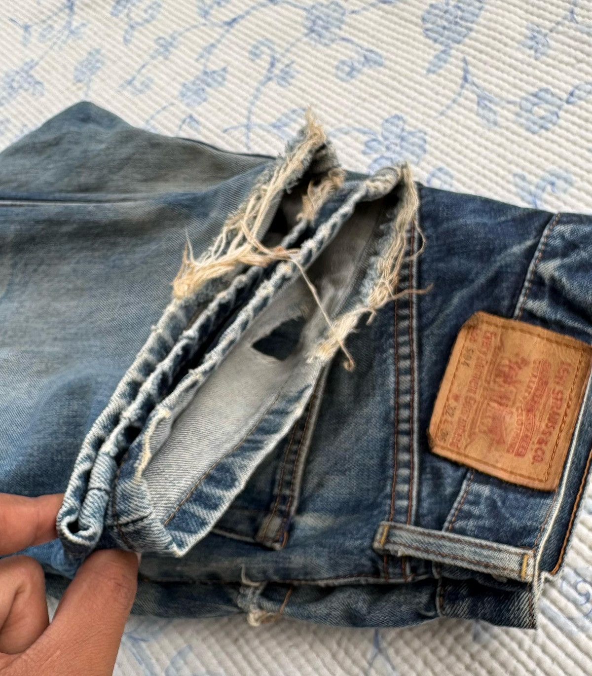 Levi's × Levi's Vintage Clothing × Vintage Vintage Levi's Distressed Denim Pant Size US 31 - 17 Thumbnail
