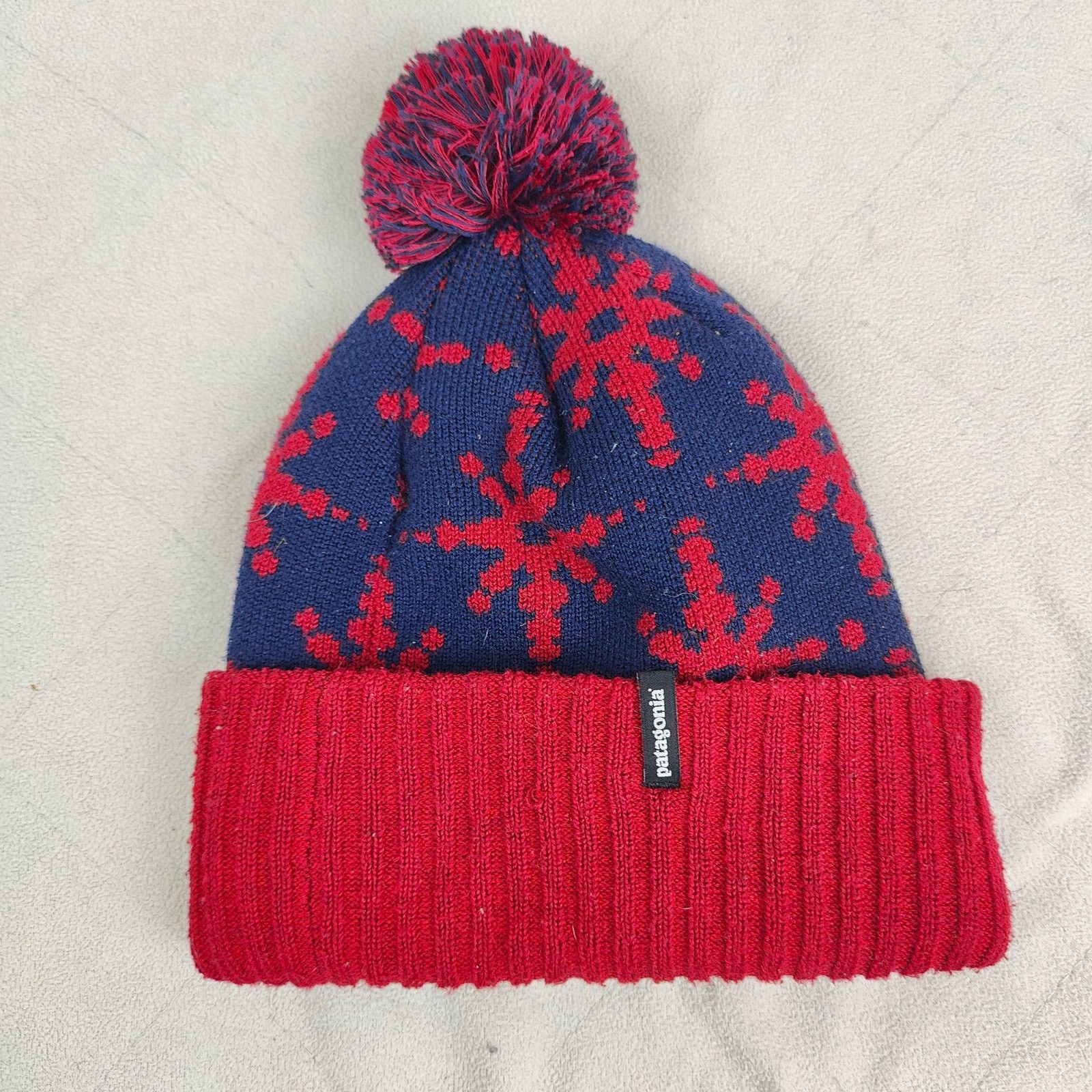 Patagonia Patagonia Powder Town Pom Beanie Hat Solar Stitch Pom Pom Size ONE SIZE - 1 Thumbnail