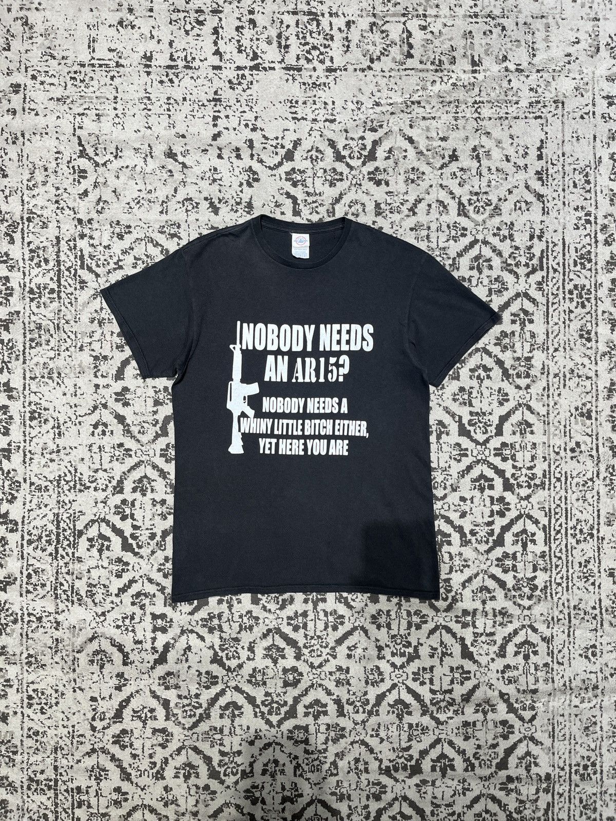 Vintage Statement“ Nobody Needs an AR15 “ T-Shirt Size US M / EU 48-50 / 2 - 2 Thumbnail