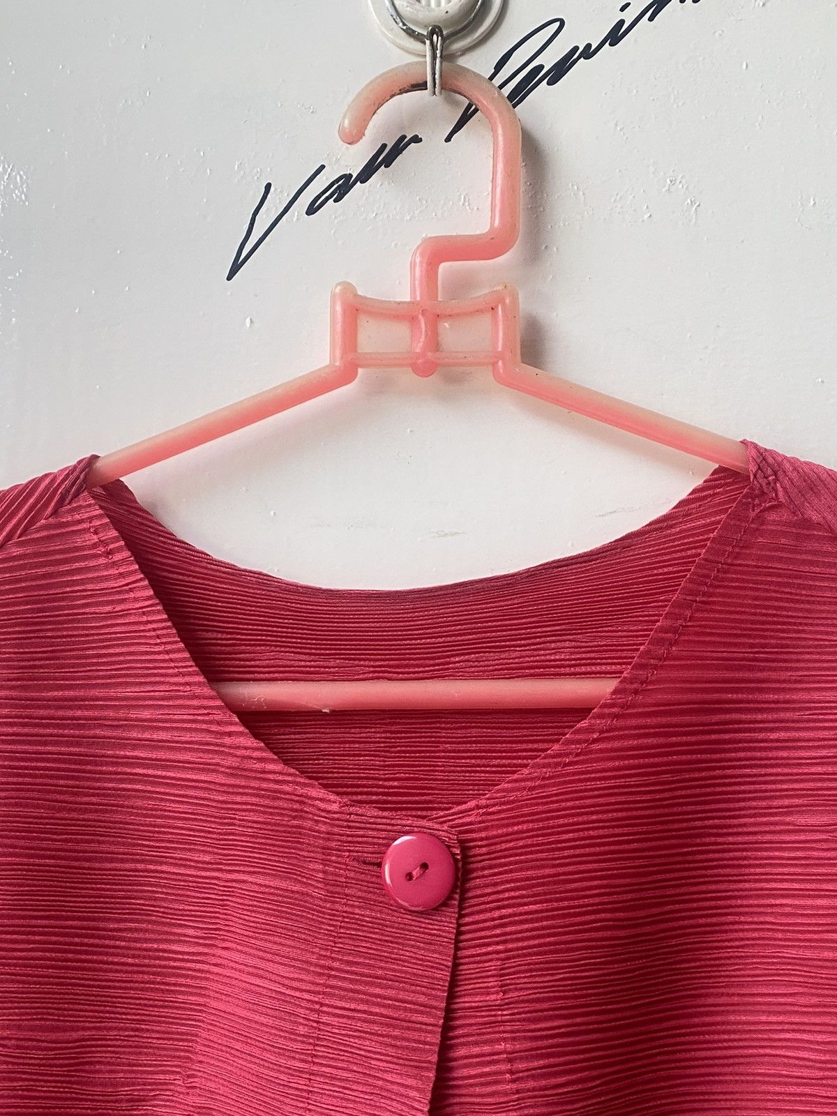 Issey Miyake KOIBITO MISAKI Issey Miyake Pleats Pink Outer Size US S / EU 44-46 / 1 - 4 Thumbnail