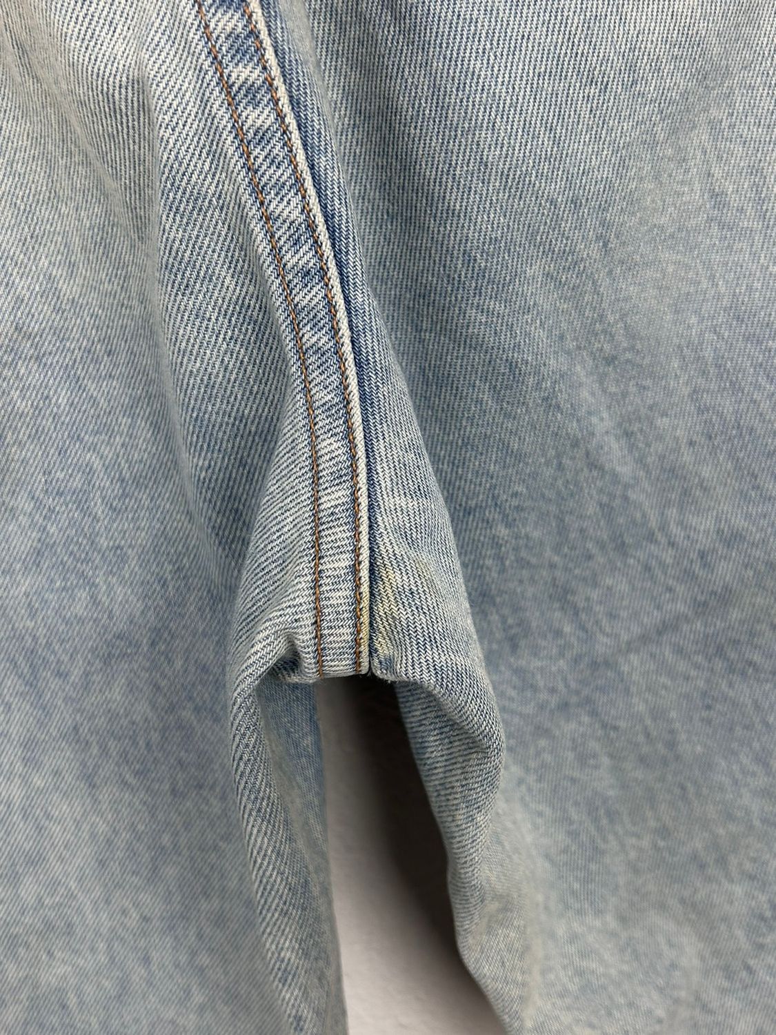 Alexander Wang Alexander Wang Light Wash Raw Hem Jeans Size 26 Size 26" / US 2 / IT 38 - 10 Thumbnail