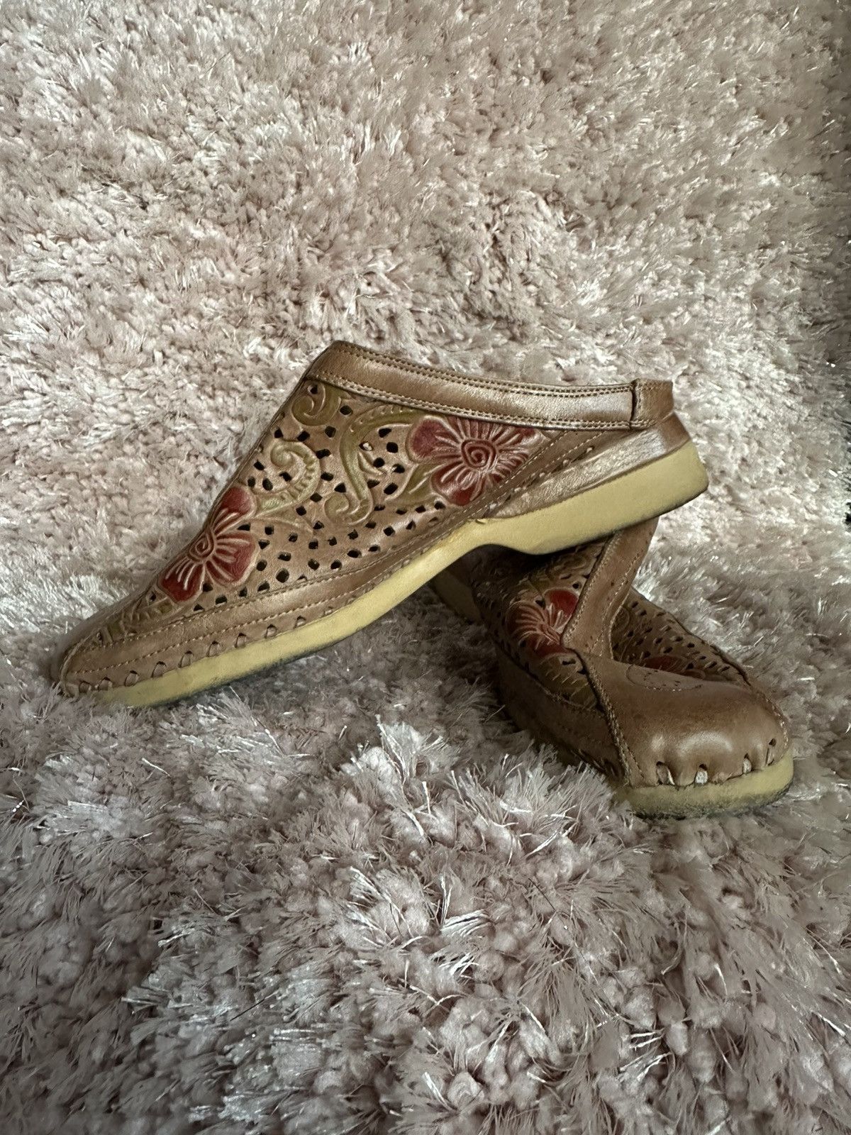 Other PIKOLINOS Leather Embroidered Mules Eco Friendly Clogs Size US 10.5 / IT 40.5 - 3 Thumbnail