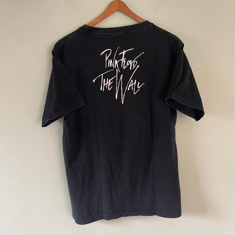 Pink Floyd Vintage pink Floyd the wall t shirt Size US L / EU 52-54 / 3 - 4 Thumbnail