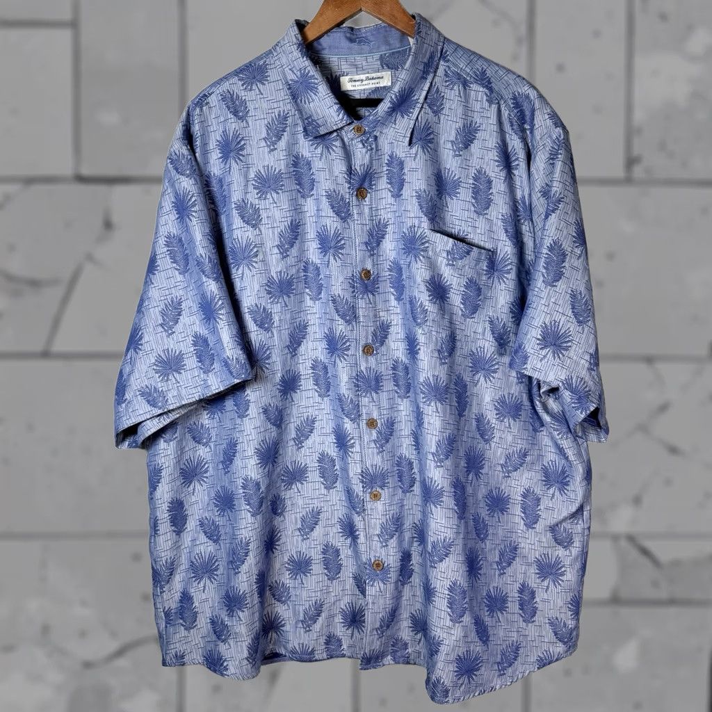 Tommy Bahama Tommy Bahama Hawaiian Shirt Mens Size 2XL The Coconut Point Blue Leaf Print Size US XXL / EU 58 / 5 - 1 Thumbnail