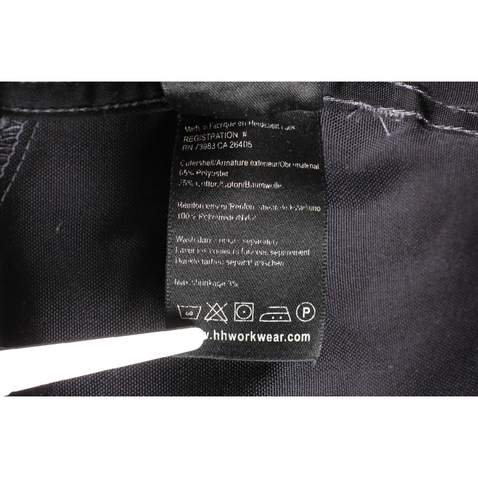 Helly Hansen VINTAGE Helly Hansen Workwear ½ Cargo Shorts Men 56 W39 DZ8139 Cargo Shorts Men 39 in Inseam 22 in Black Grey Mens Size US 40 / EU 56 - 7 Thumbnail