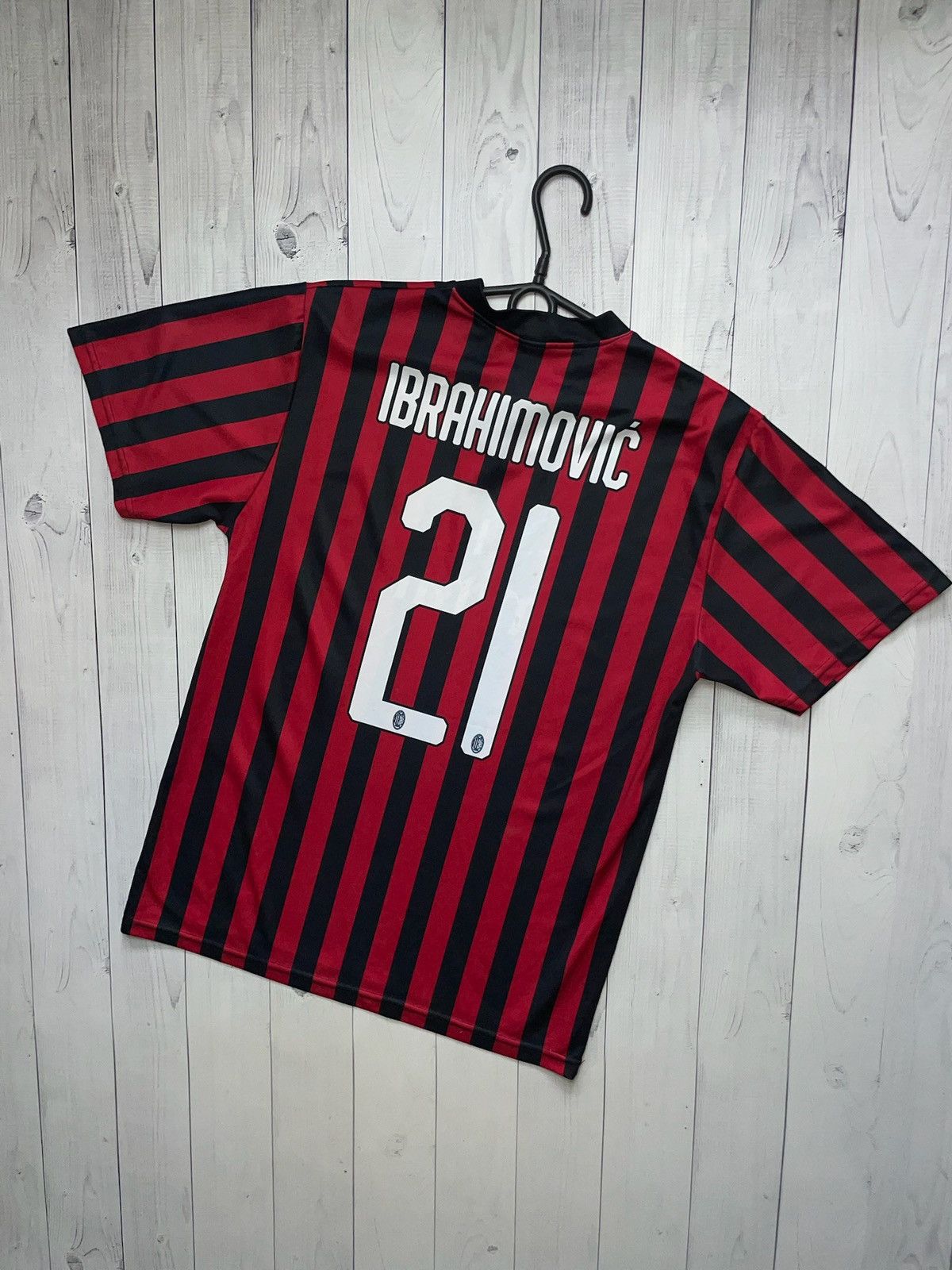 Other Vintage AC Milan Soccer Jersey 21 Ibrahimovic size S Size US S / EU 44-46 / 1 - 1 Thumbnail