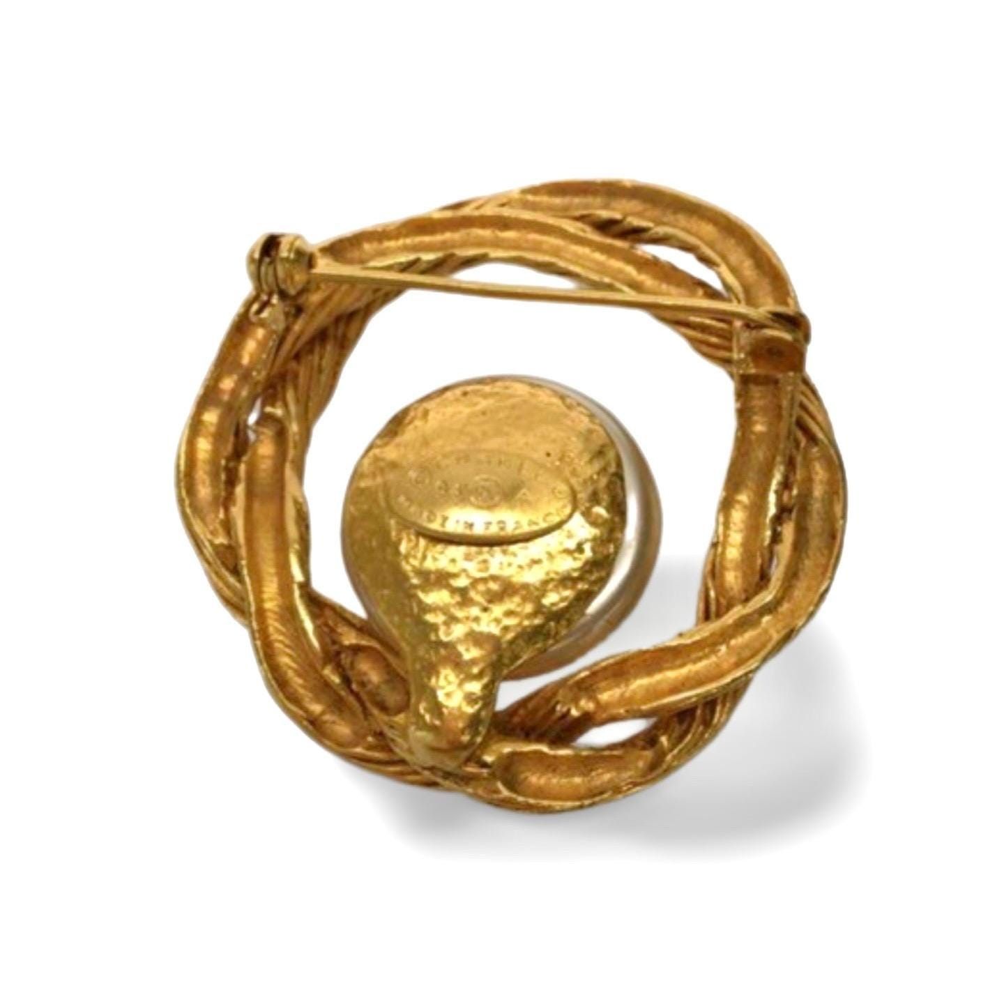 Chanel Vintage Chanel gold tone twisted frame brooch with cc Size ONE SIZE - 2 Thumbnail