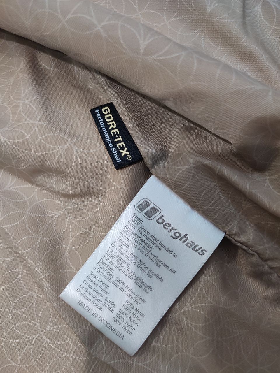 Berghaus Berghaus GORE-TEX Women's Waterproof Jacket-Coat Size 10 Size L / US 10 / IT 46 - 20 Thumbnail