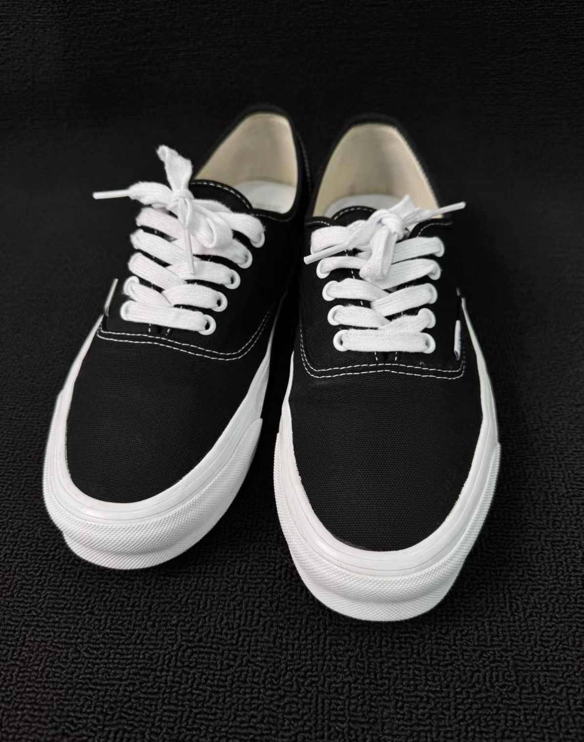 Vans Vans Authentic OG LX Canvas Sneakers J57 Size US 10.5 / EU 43-44 - 2 Thumbnail