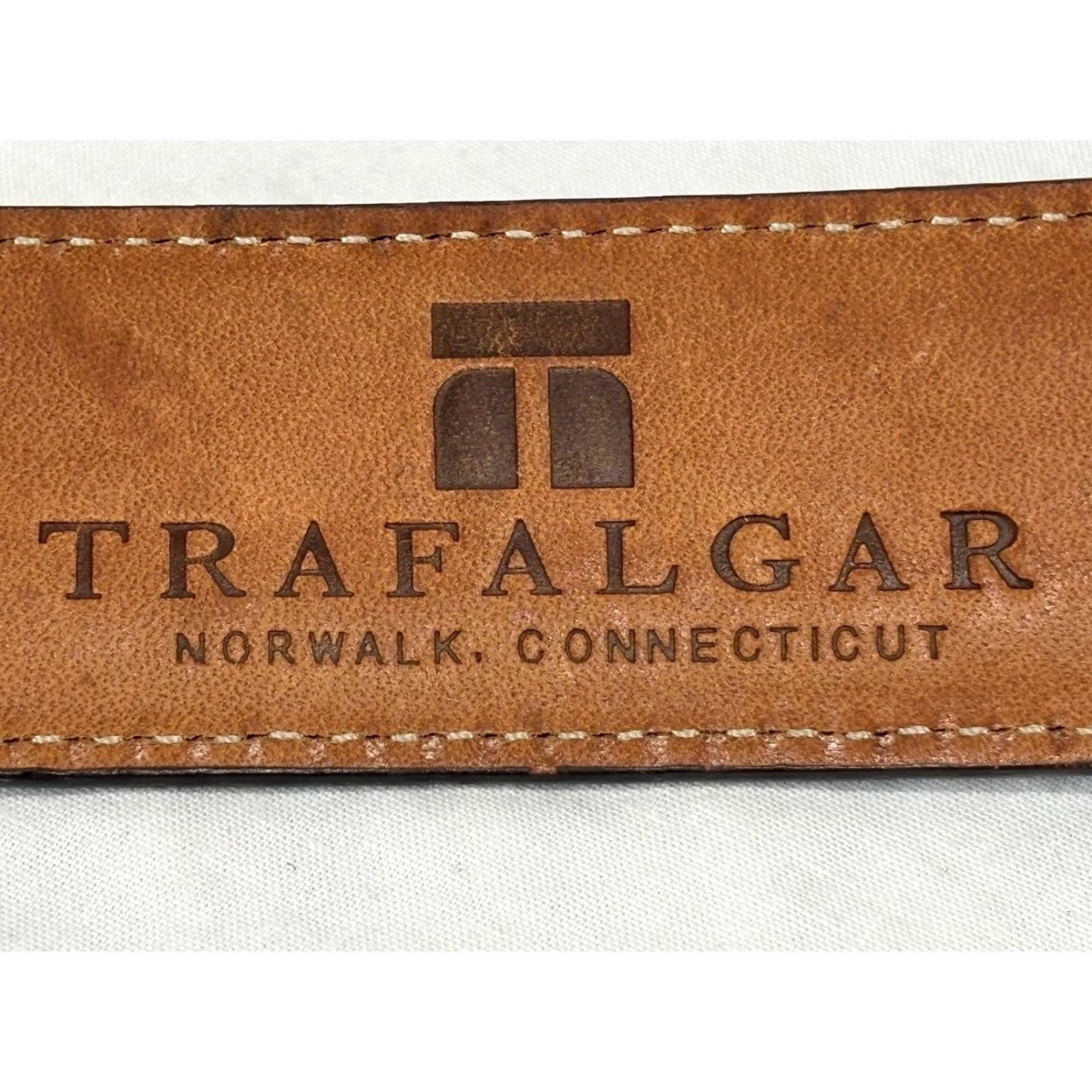 Vintage Trafalgar Wilson Italian Calfskin Leather Belt 40 Burgundy Croc Embossed Dress Belt Men Adjustable Buckle Size 40 - 6 Thumbnail
