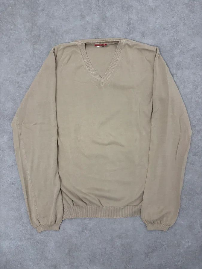 Prada 2000s Prada Beige V-Neck Sweater Size US M / EU 48-50 / 2 - 3 Thumbnail