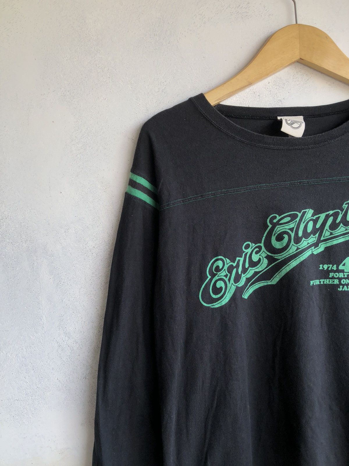 Beauty Beast Japanese Poem Eric Clapton LongSleeve 40 Year Road to Japan Size US L / EU 52-54 / 3 - 5 Thumbnail