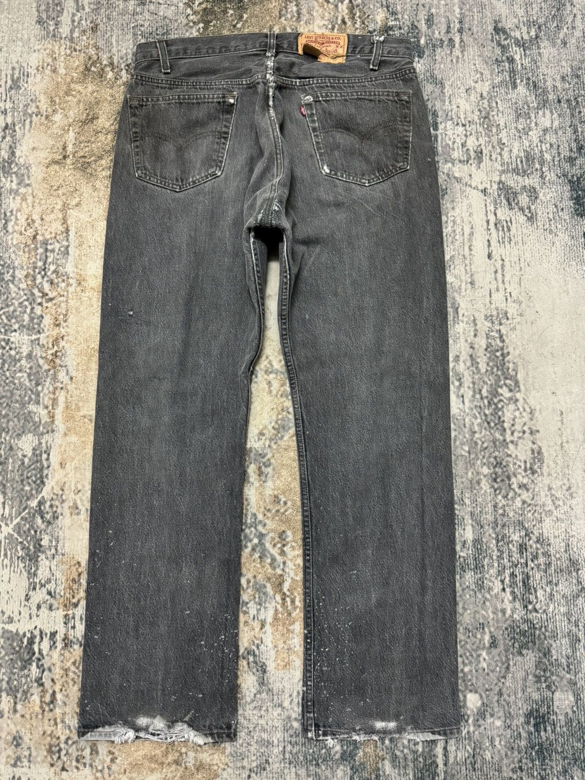 Levi's × Levi's Vintage Clothing × Vintage Vintage Levi’s 501 Distressed Pokdot White Black faded W34 Size US 34 / EU 50 - 7 Thumbnail
